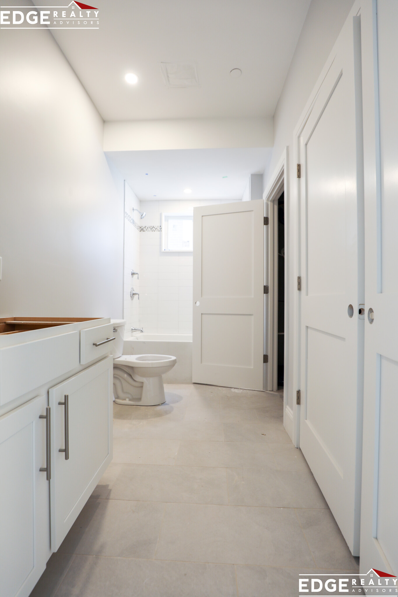 2 Oakland St, Brighton