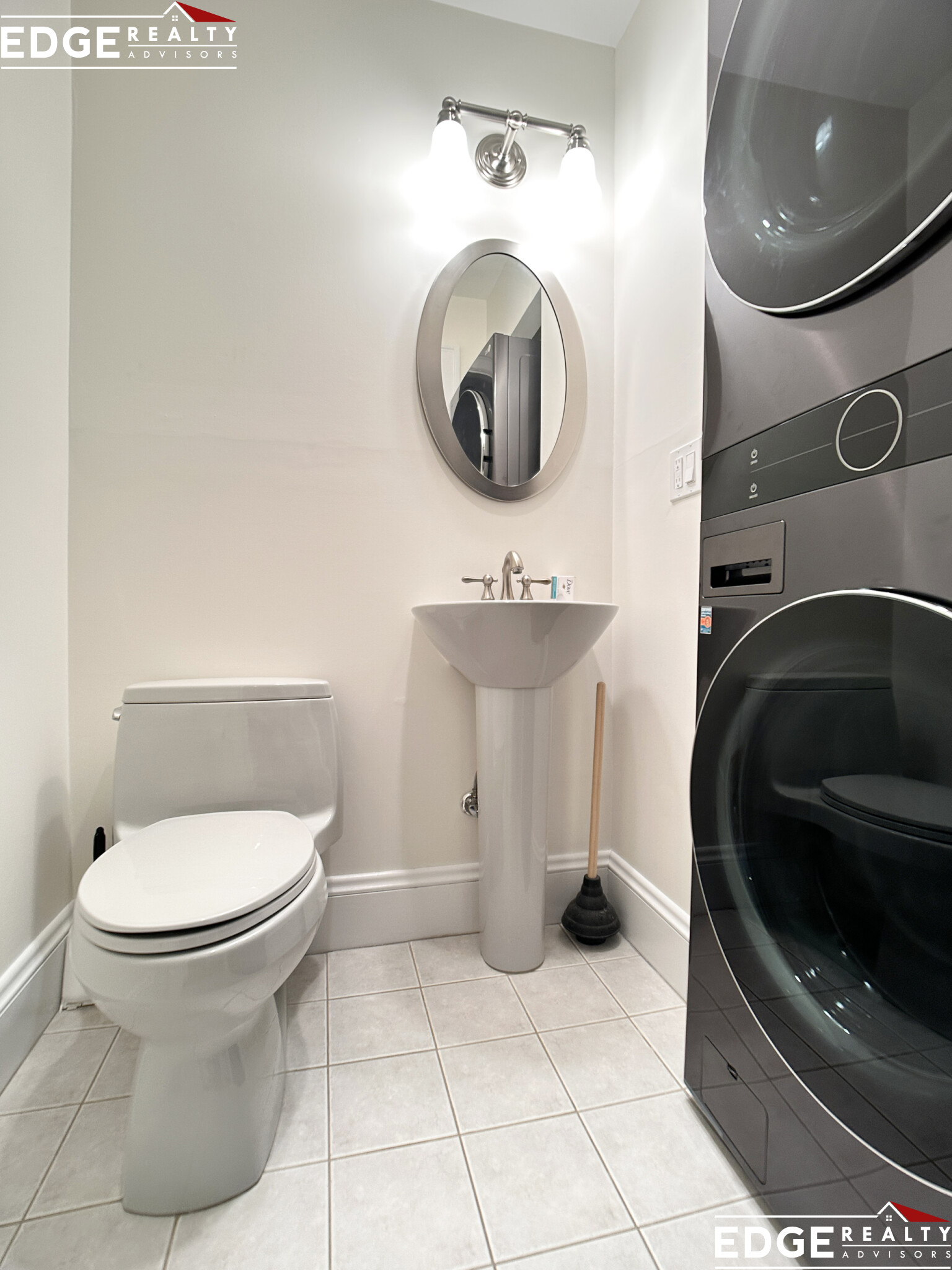 43 Carlton St, Longwood