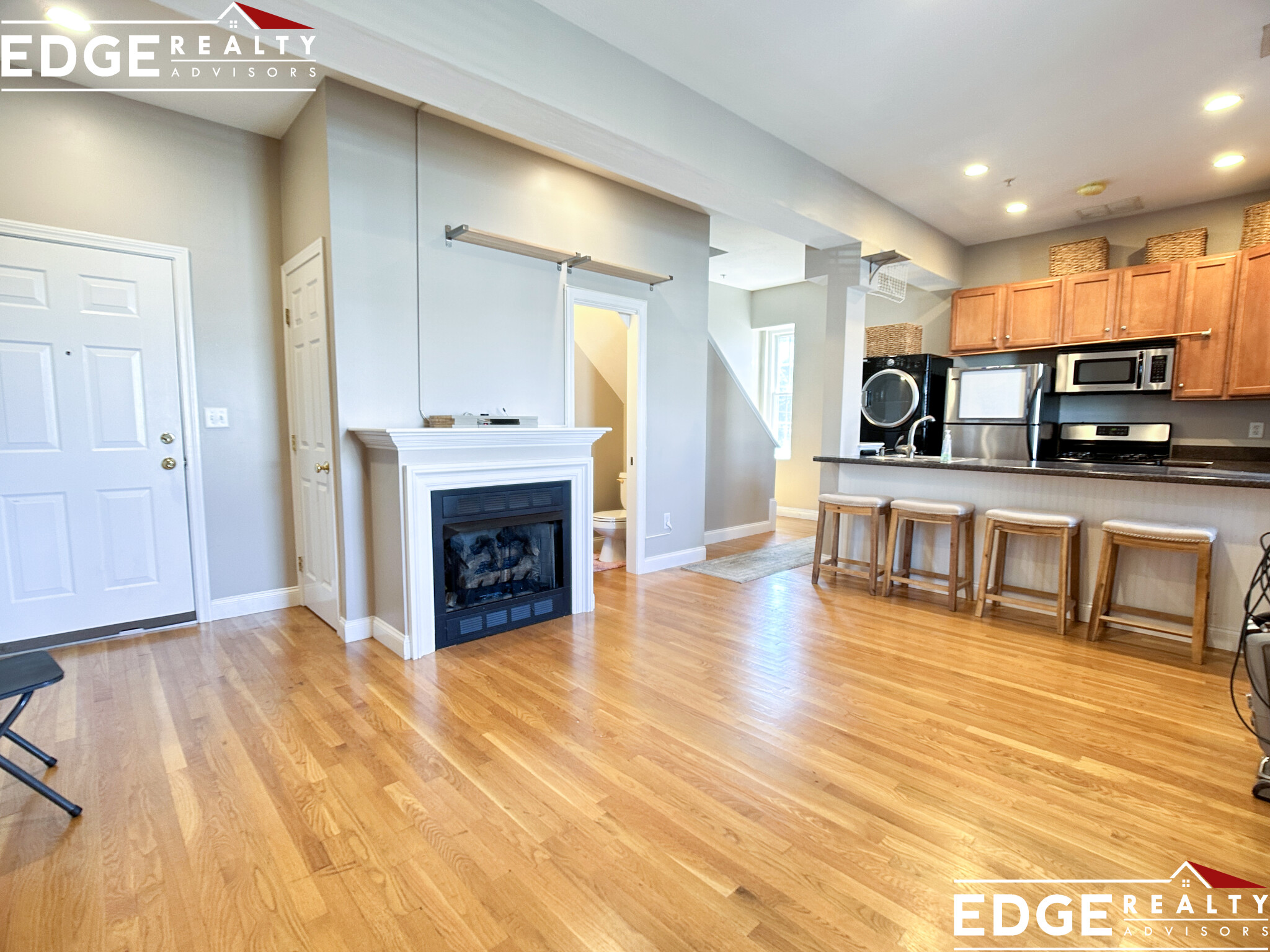 6 Amaranth Pl, Medford