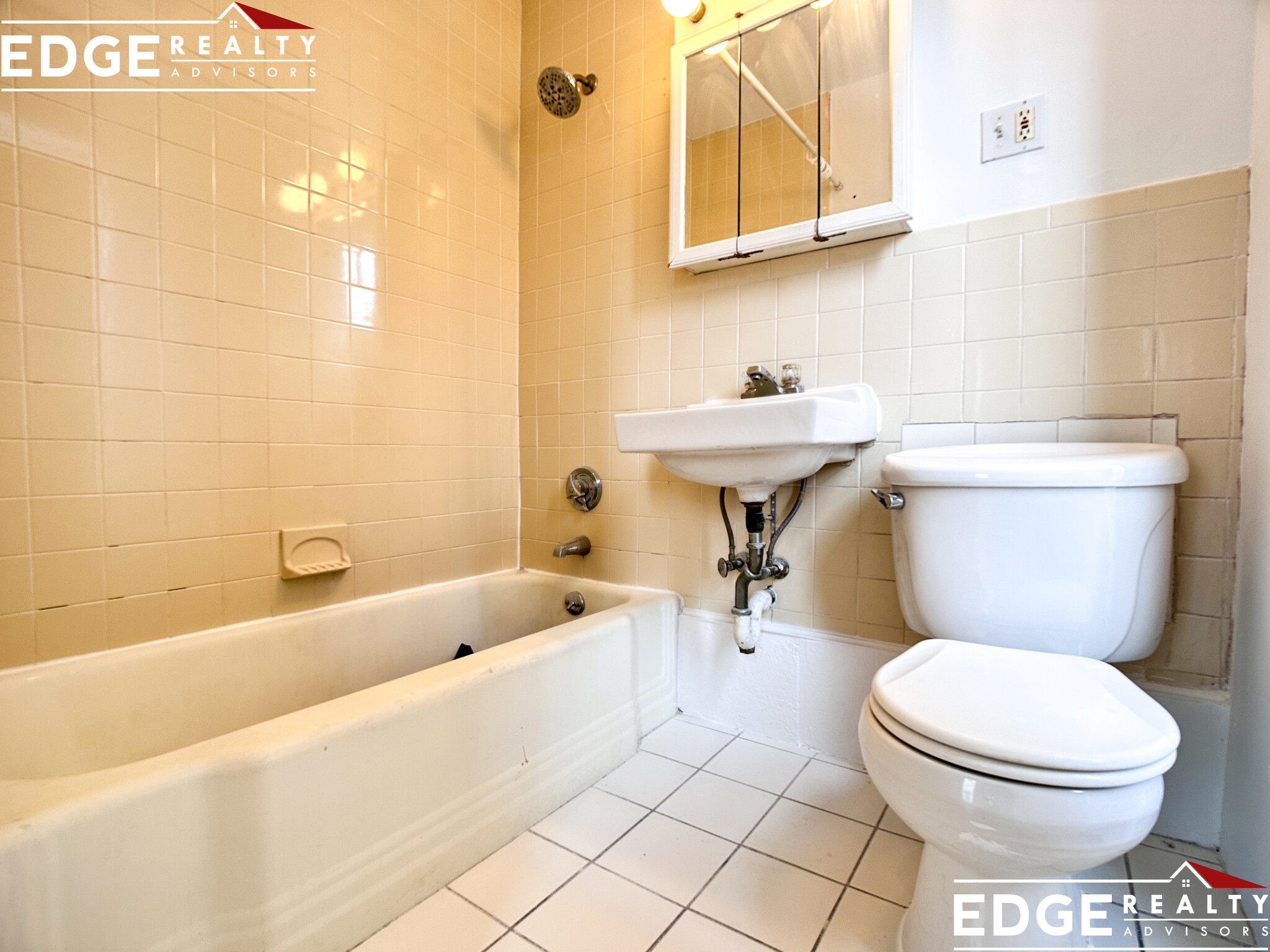 11 Snow St, Brighton