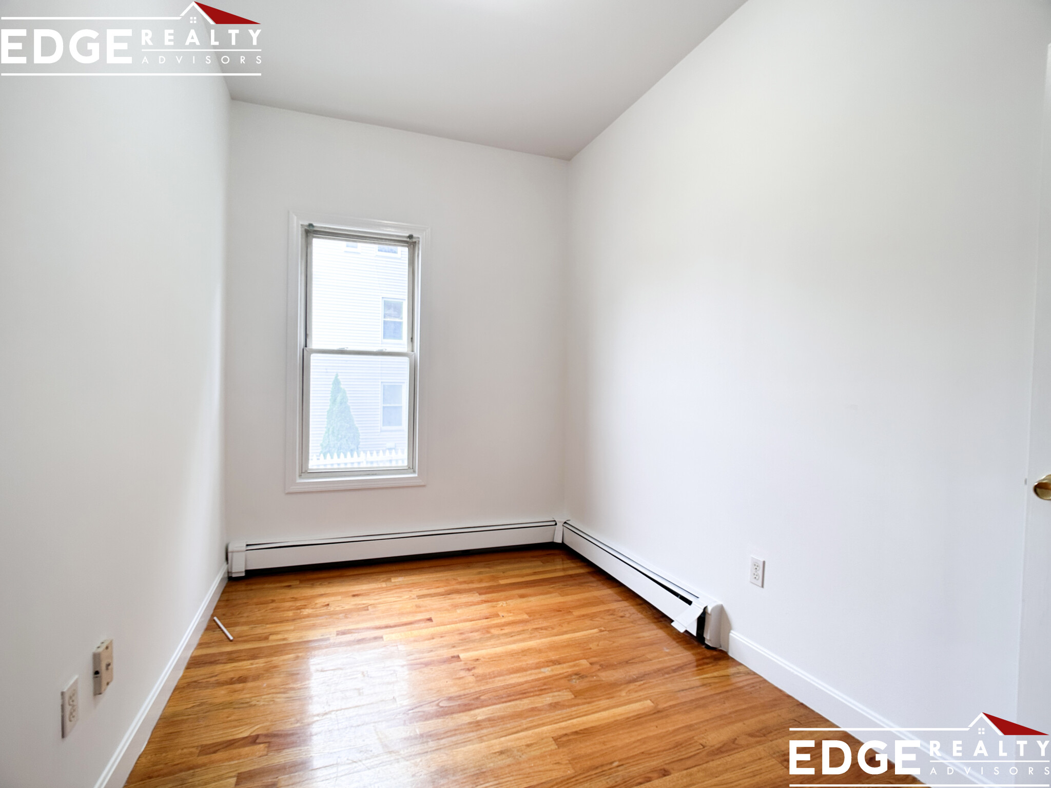 11 Snow St, Brighton