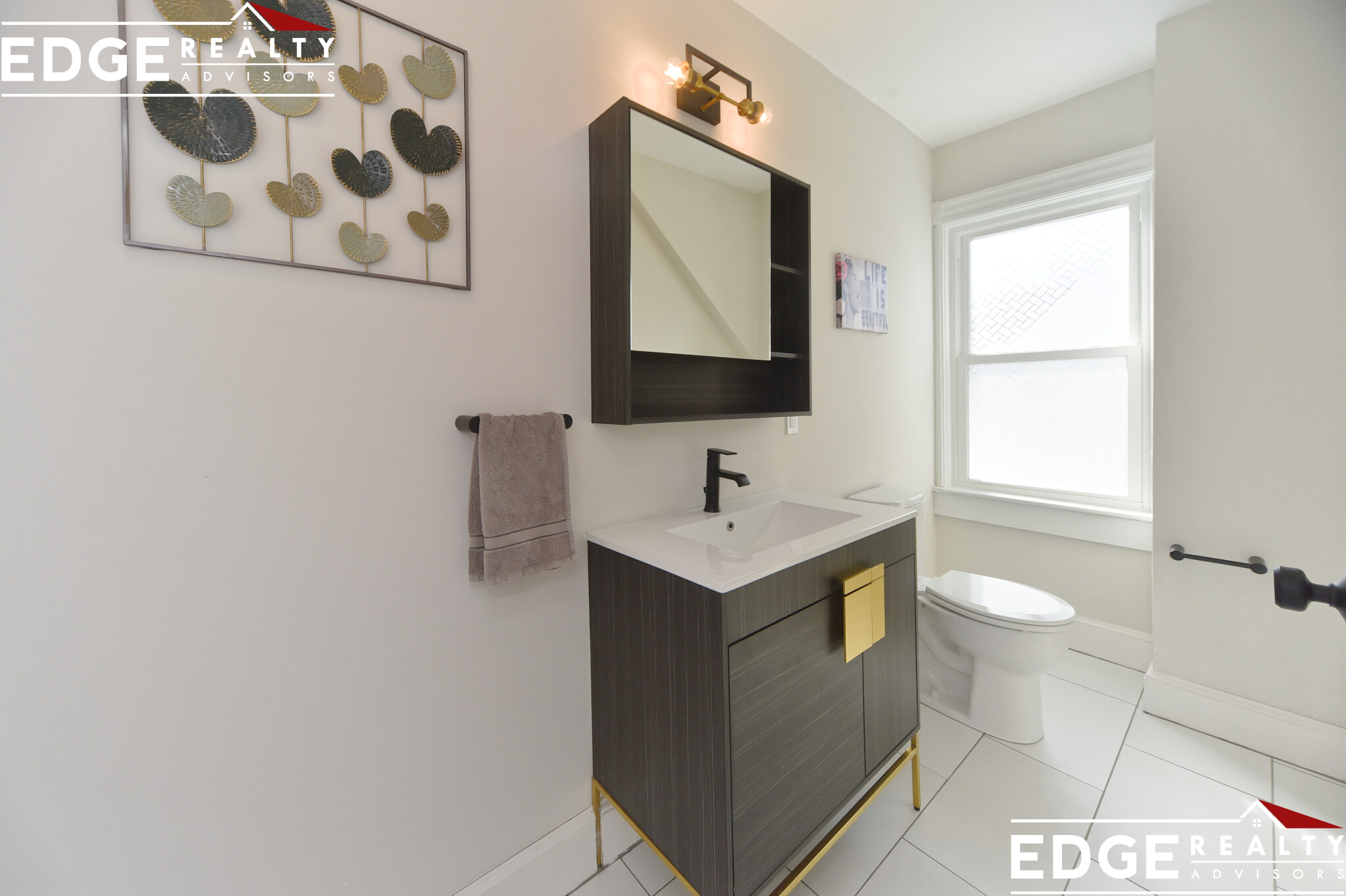 15 Lexington St, Watertown Square