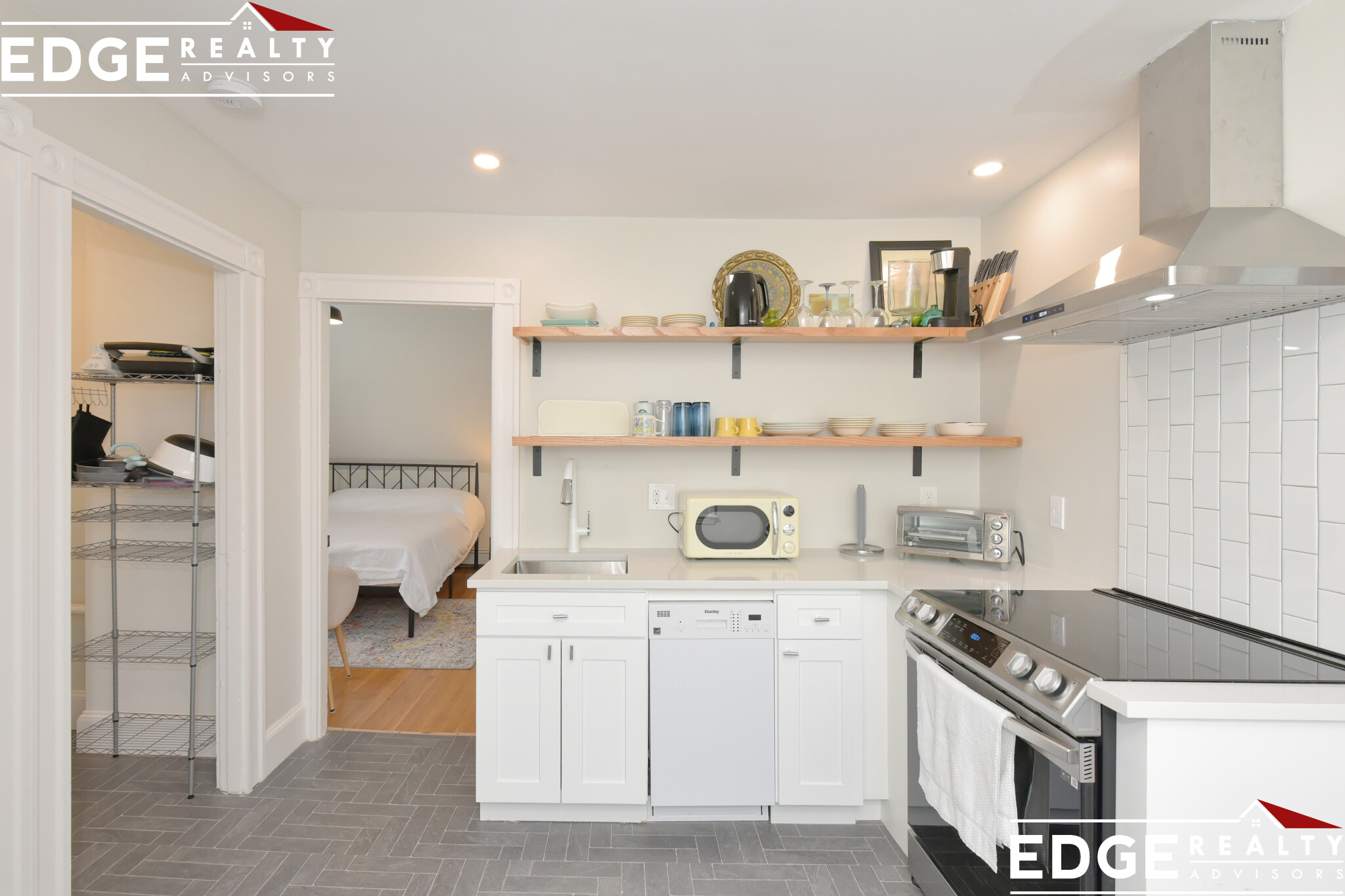 15 Lexington St, Watertown Square