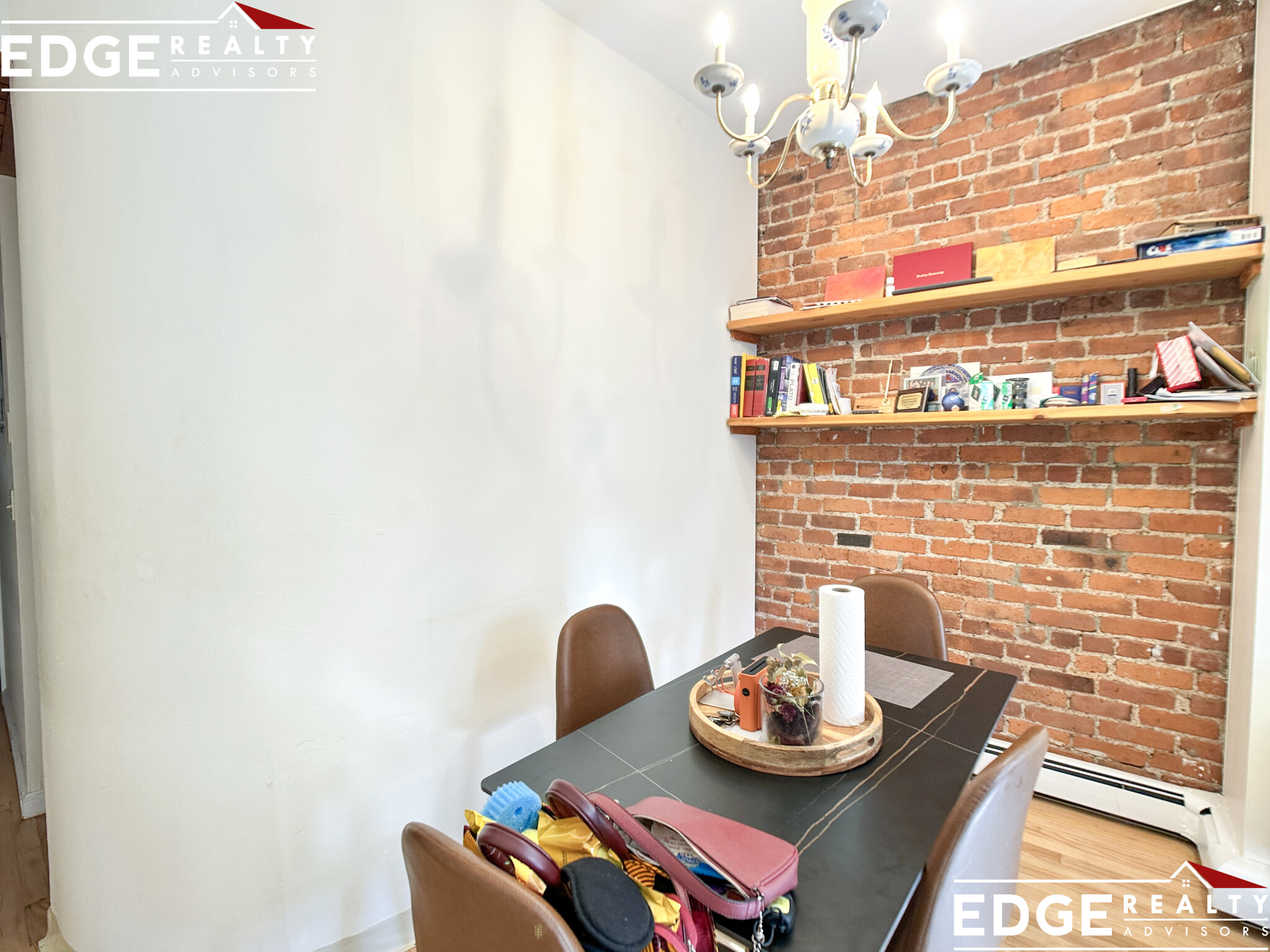 390 Riverway, Fenway