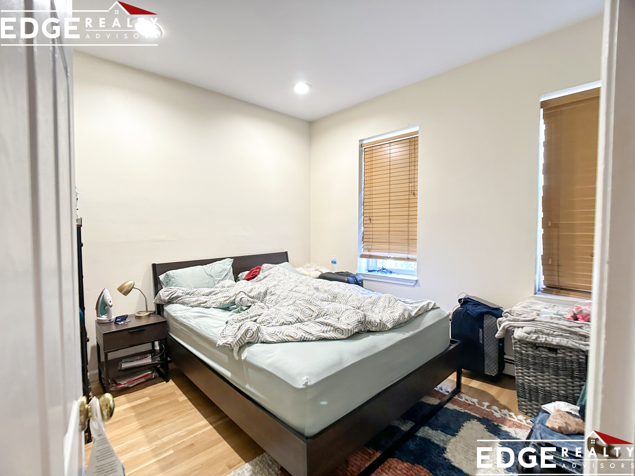 390 Riverway, Fenway