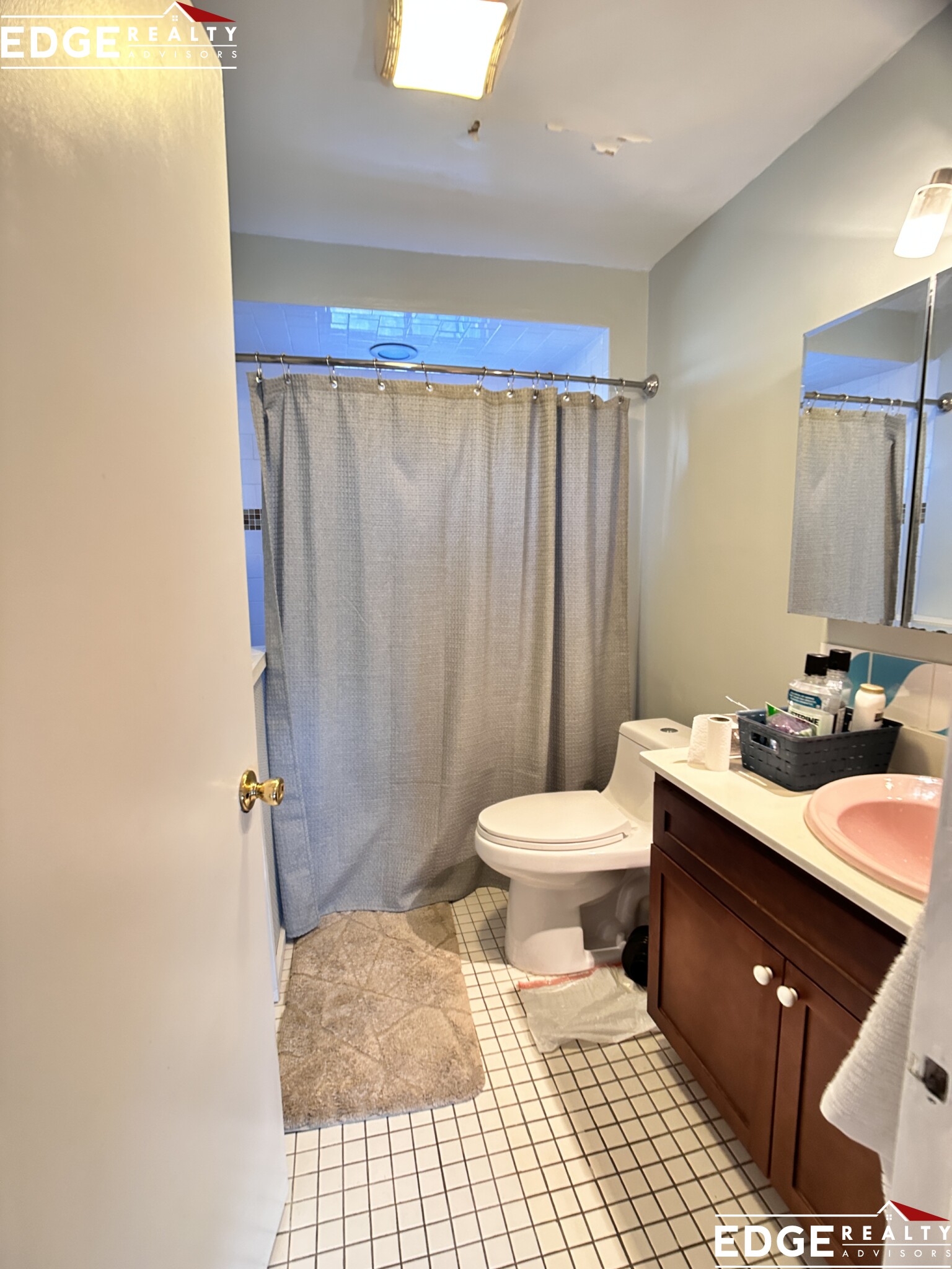 21 Newcastle Rd, Brighton