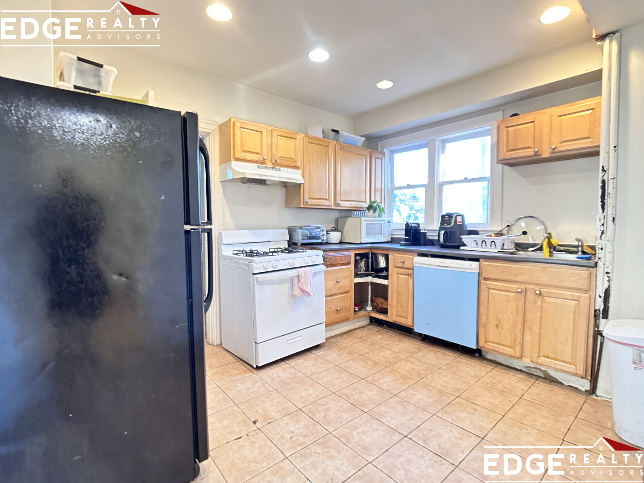 48 Pratt St, Allston