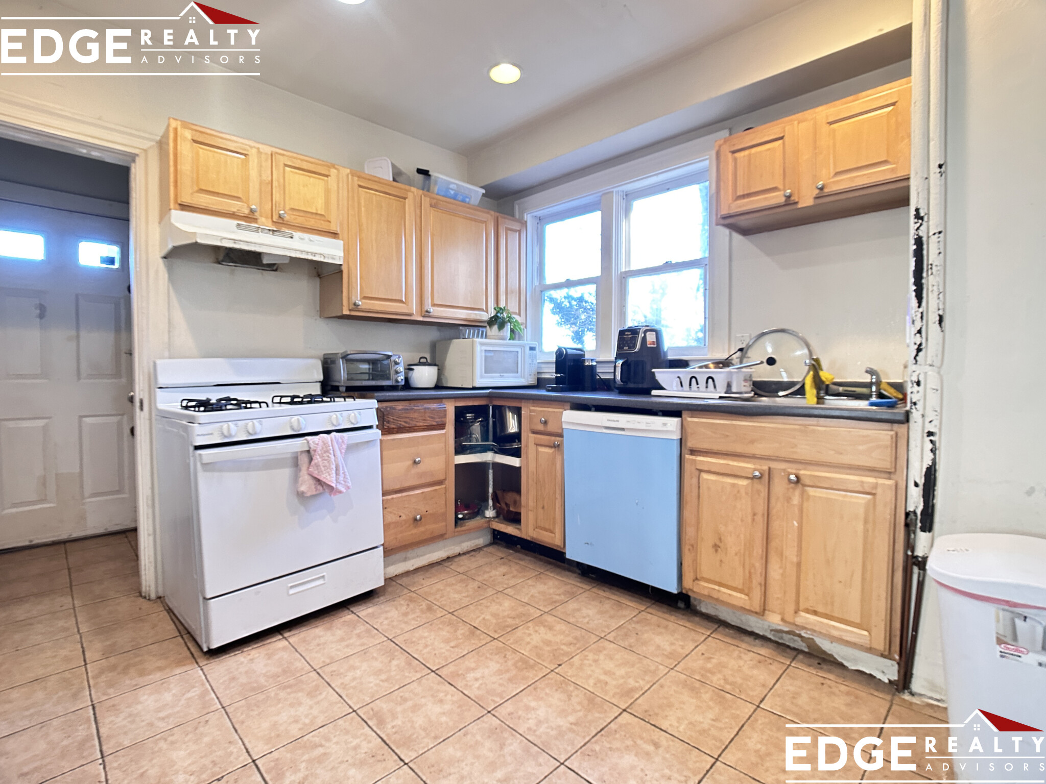 48 Pratt St, Allston