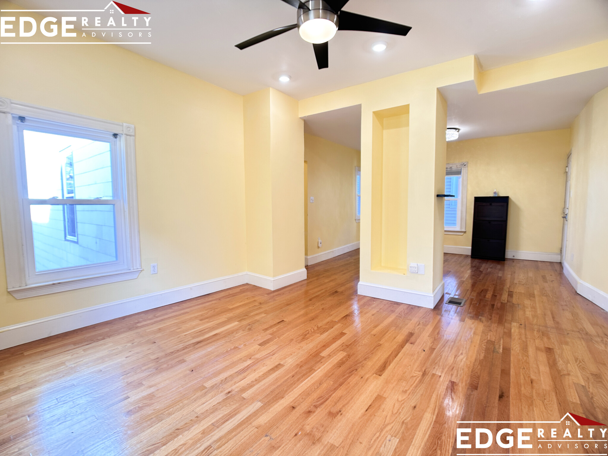 11 Cameron Ave, Davis Square