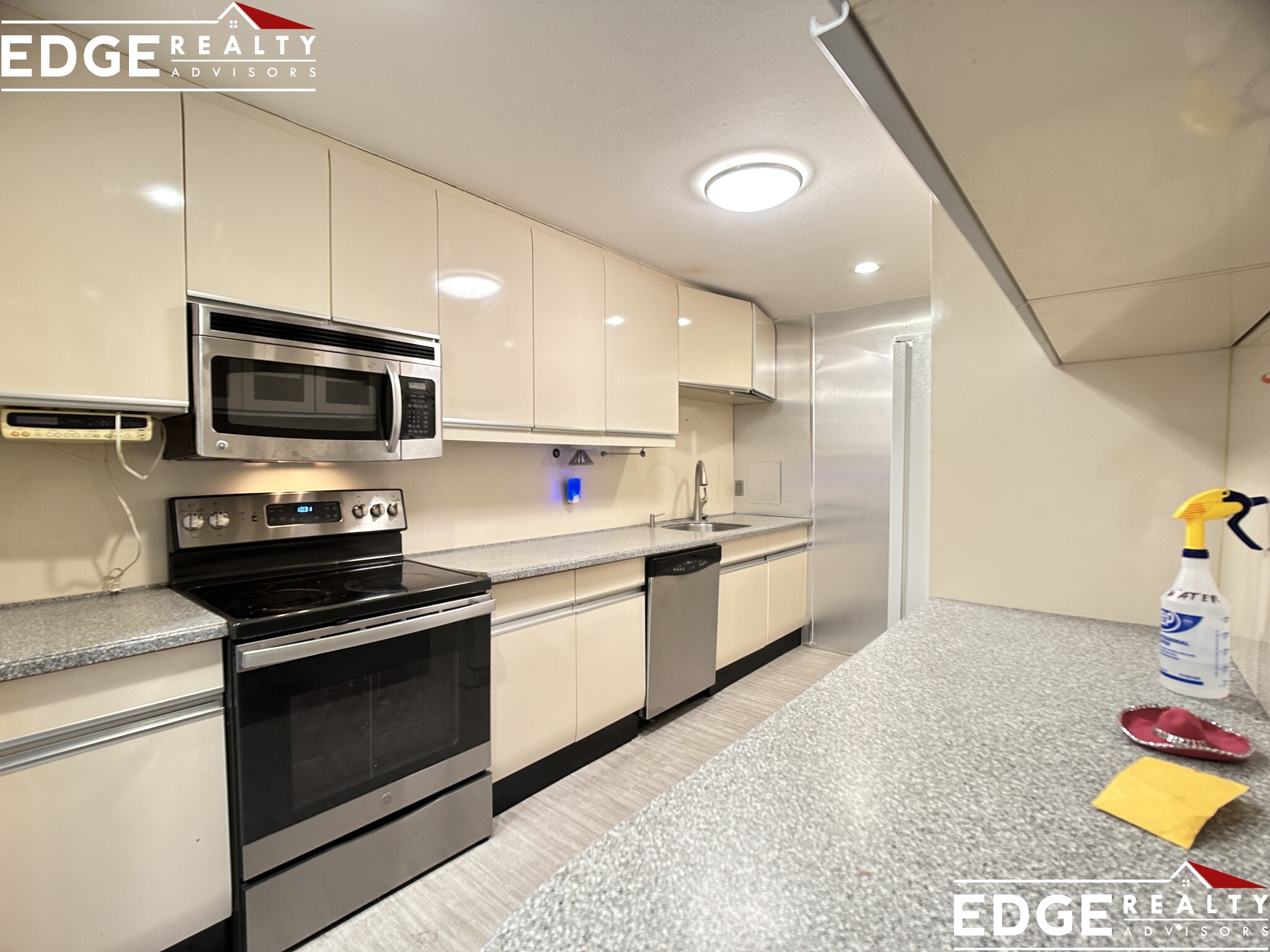 121 Tremont St, Brighton