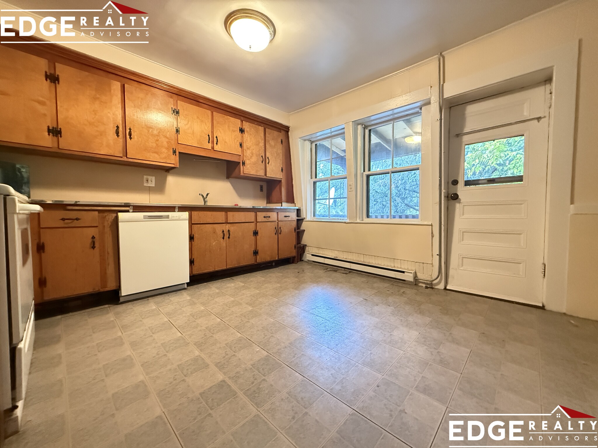 Photos of apartment on Mount Auburn St.,Cambridge MA 02138