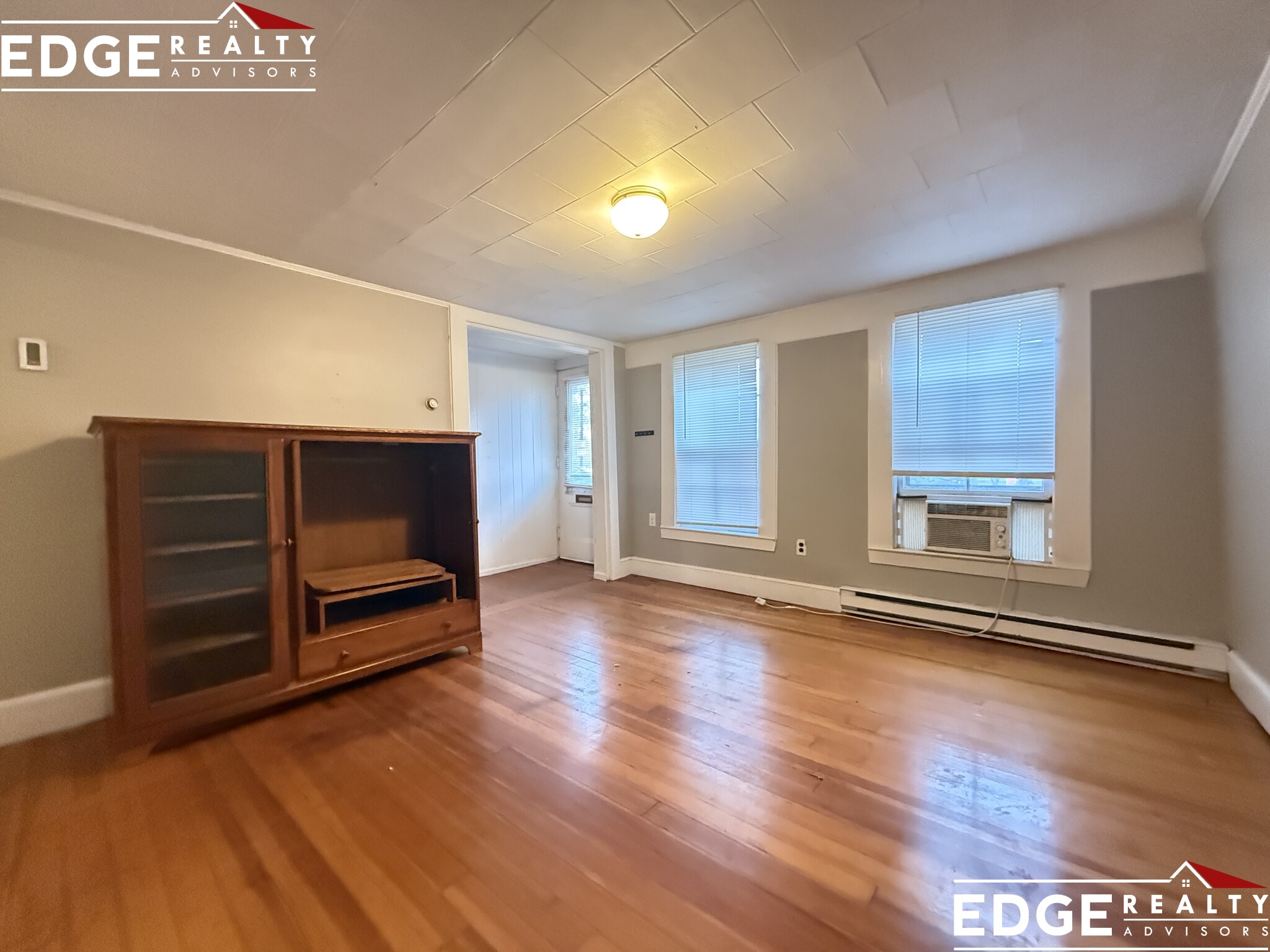 Photos of apartment on Mount Auburn St.,Cambridge MA 02138