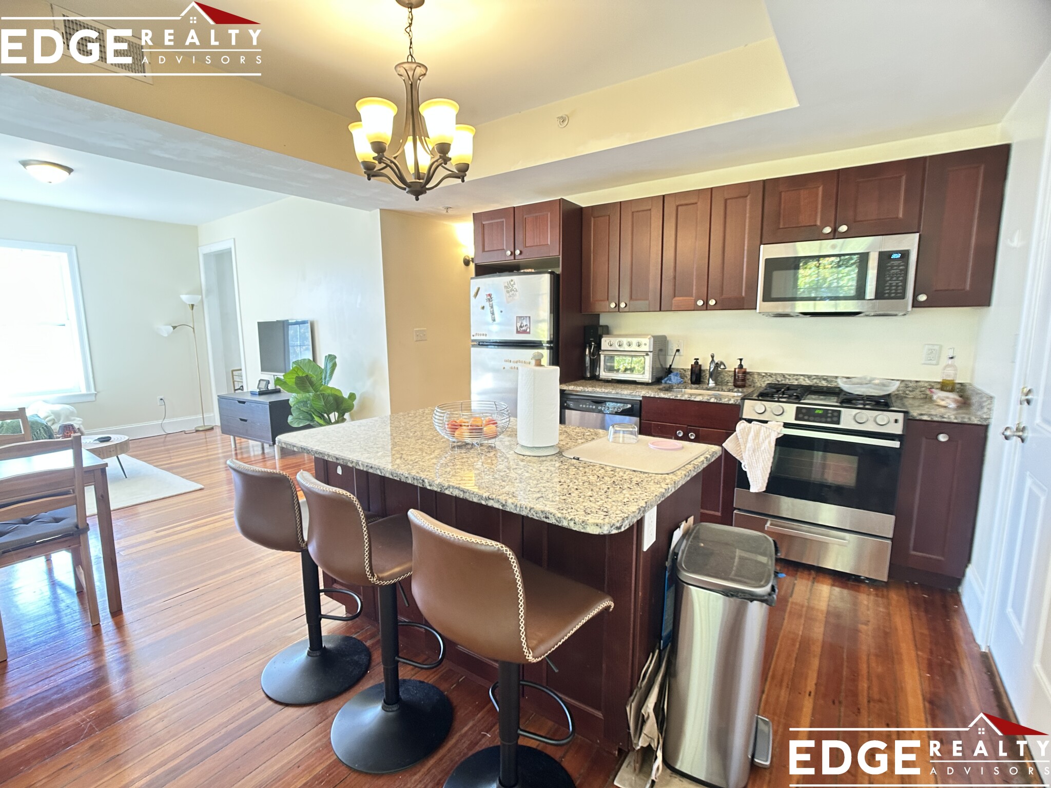 107 Fisher Ave., Boston, MA - 4,650 USD/ month