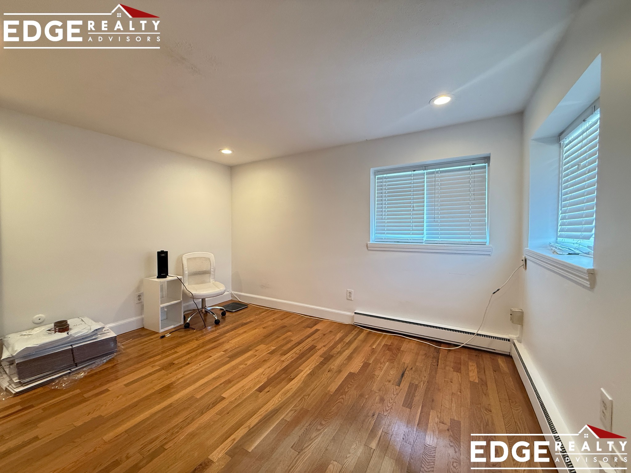 Photos of apartment on Euston Rd.,Boston MA 02135