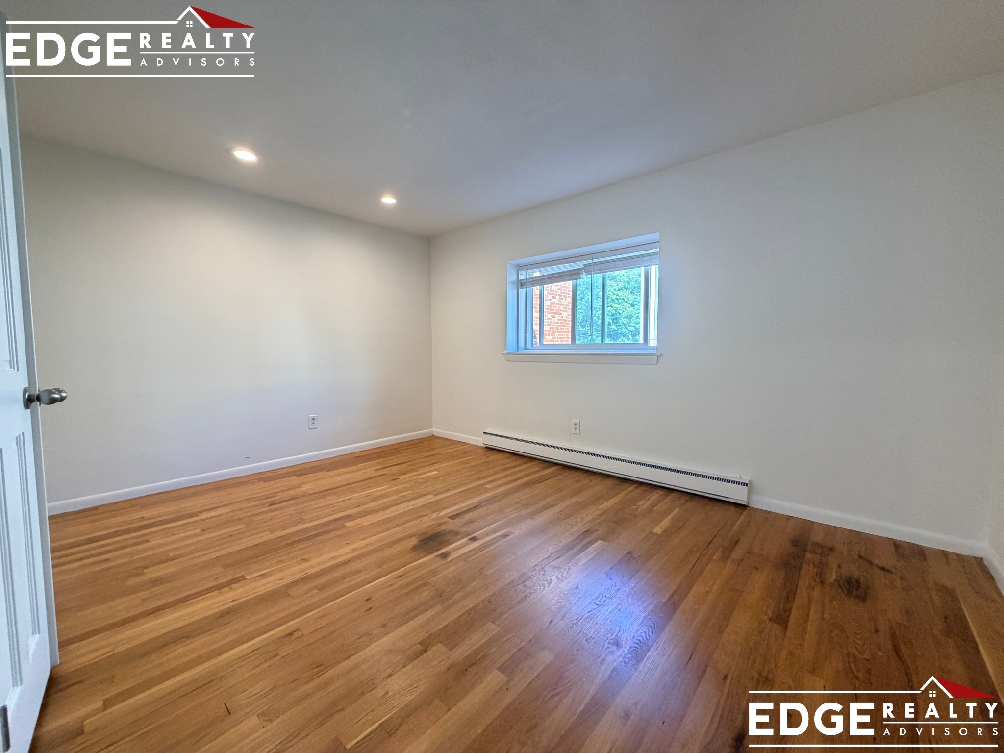 Photos of apartment on Euston Rd.,Boston MA 02135