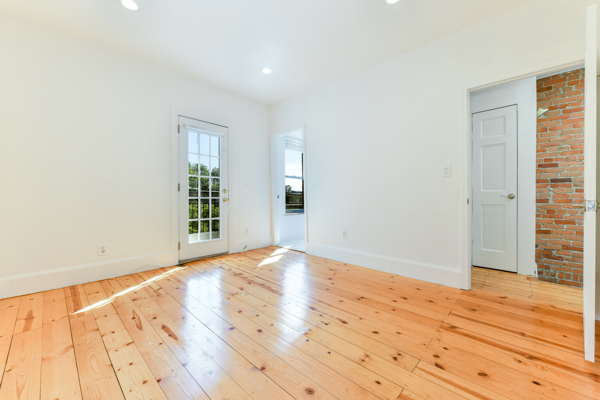 221 Newton St, South End