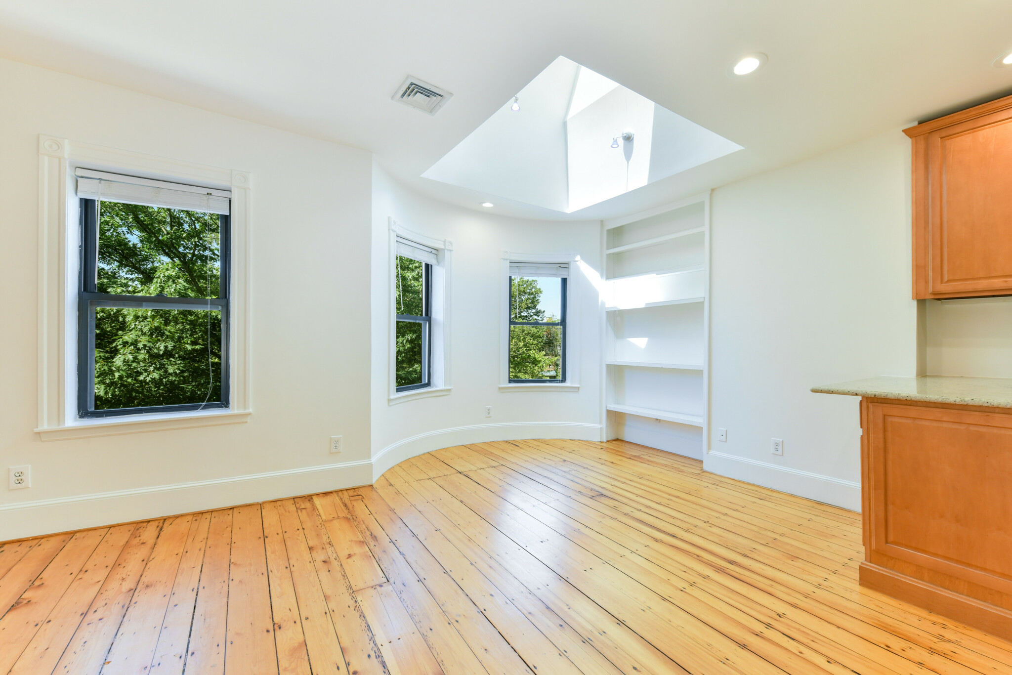 221 Newton St, South End