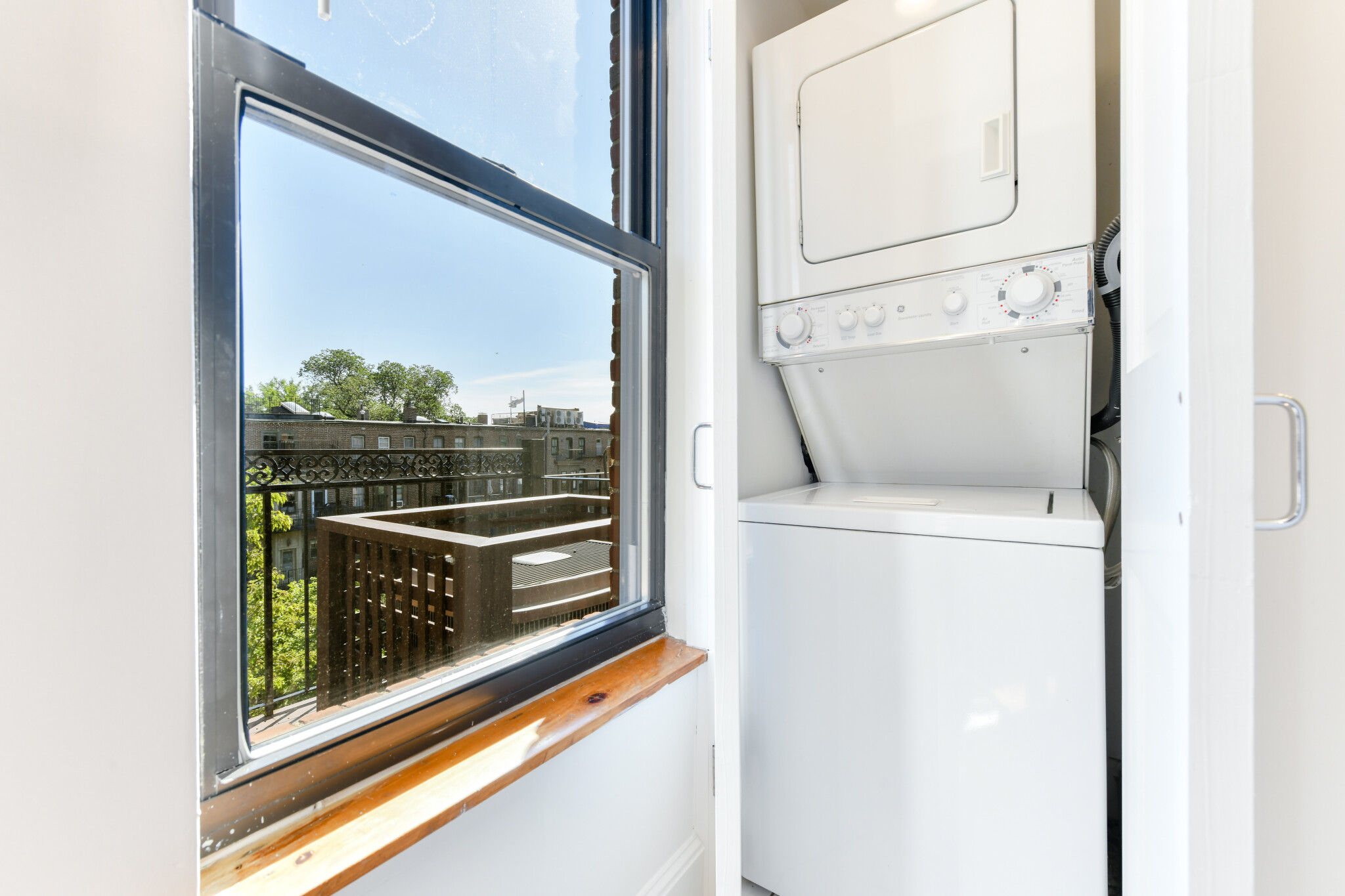 221 Newton St, South End