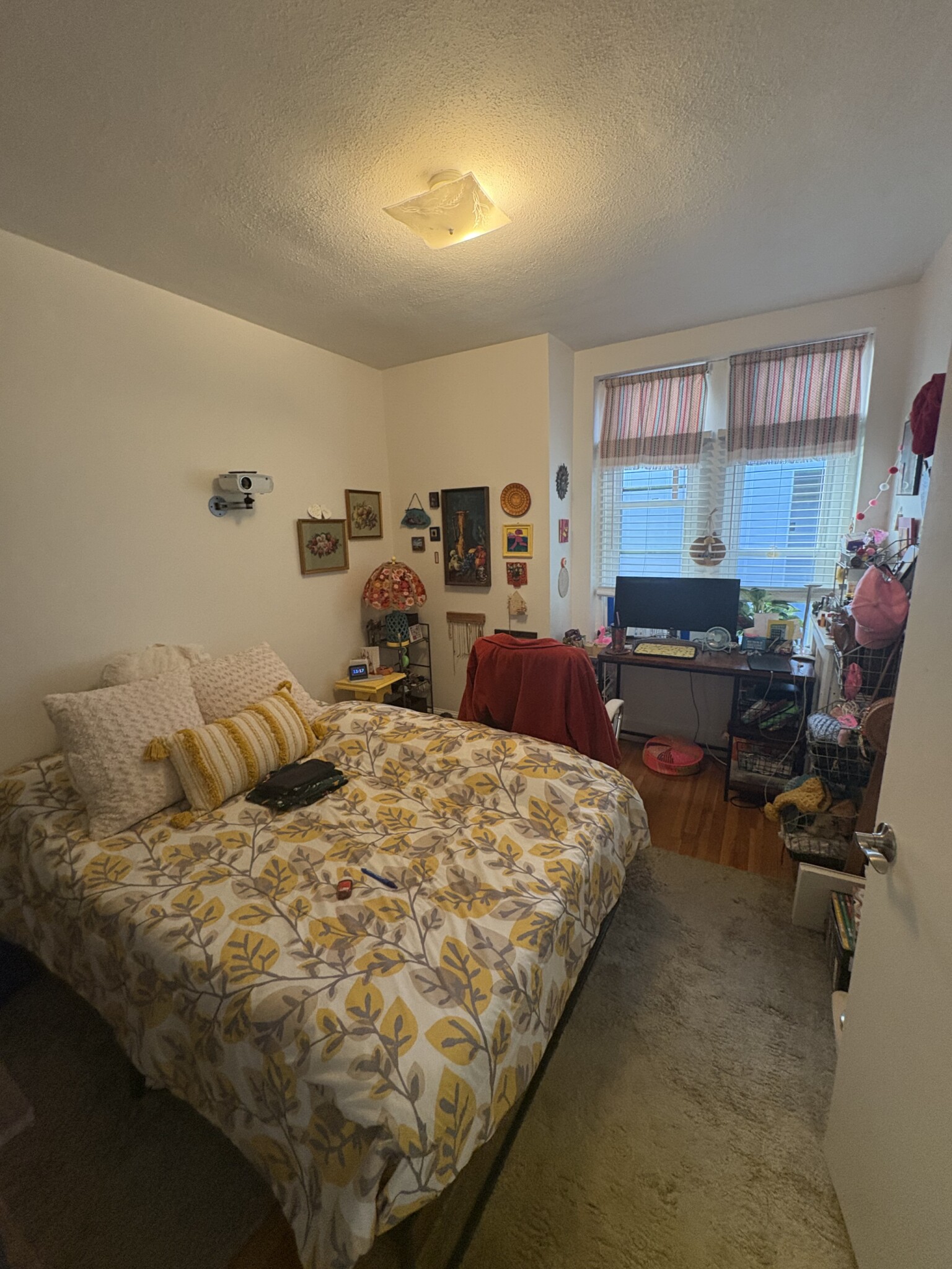 Rental image