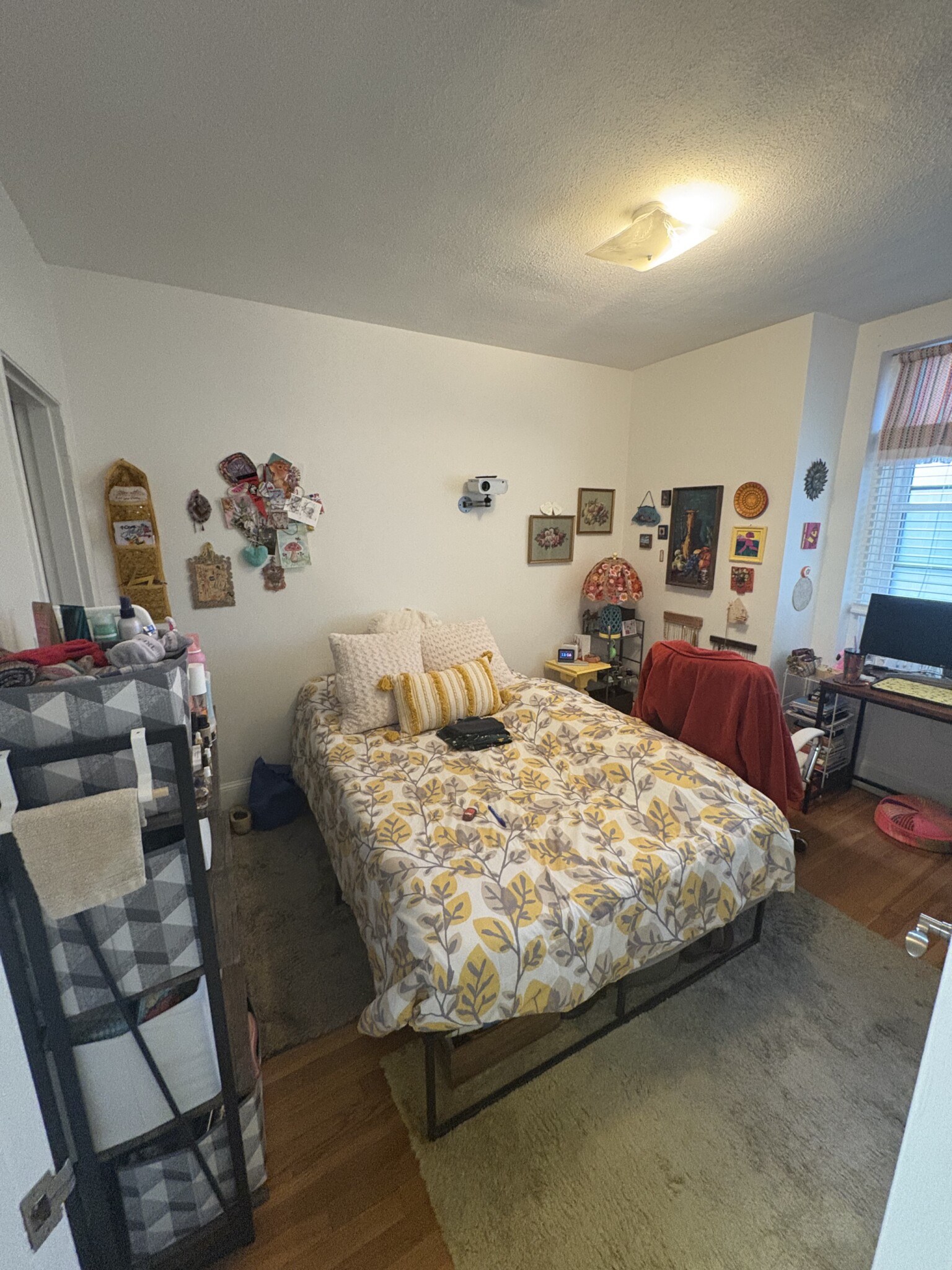 Rental image