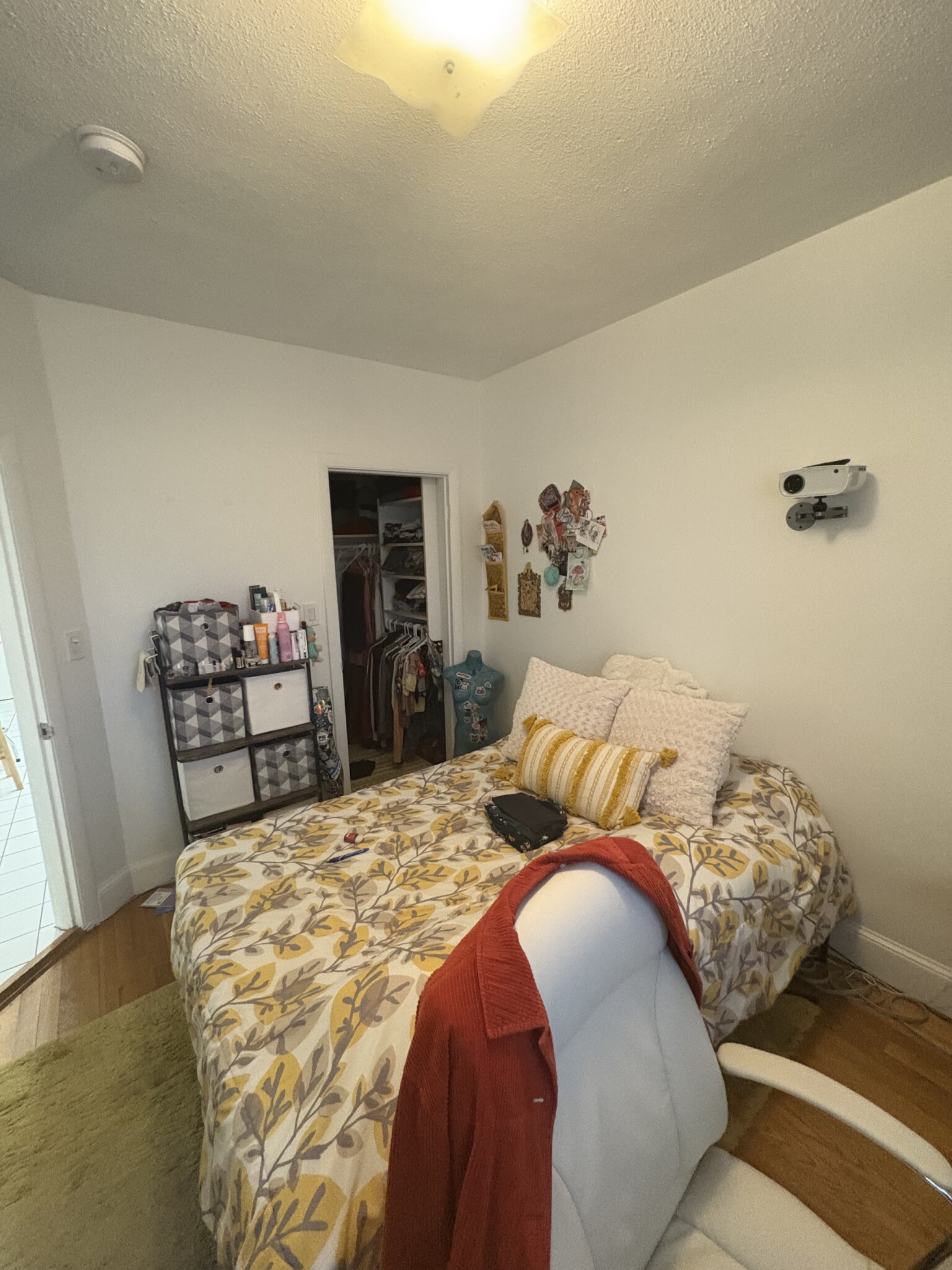 Rental image