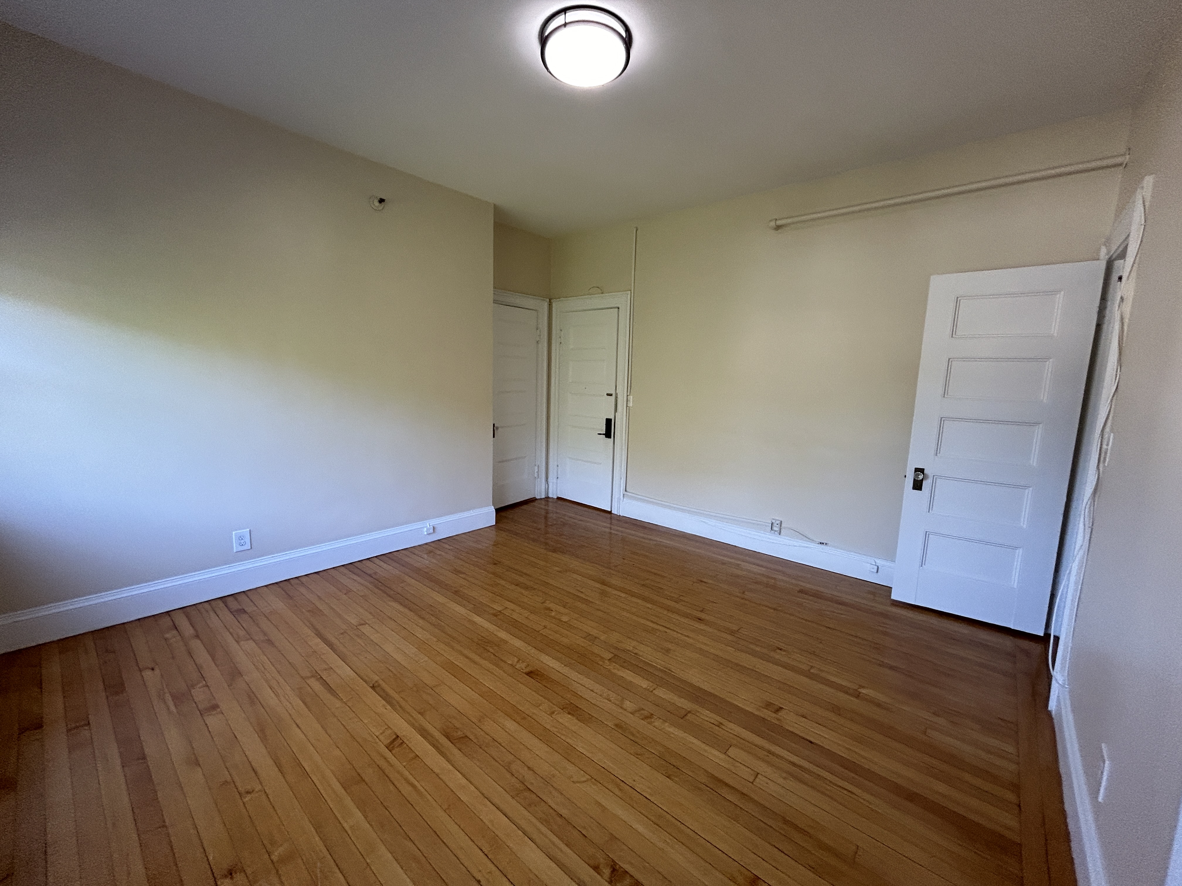Photos of apartment on Beacon St.,Brookline MA 
