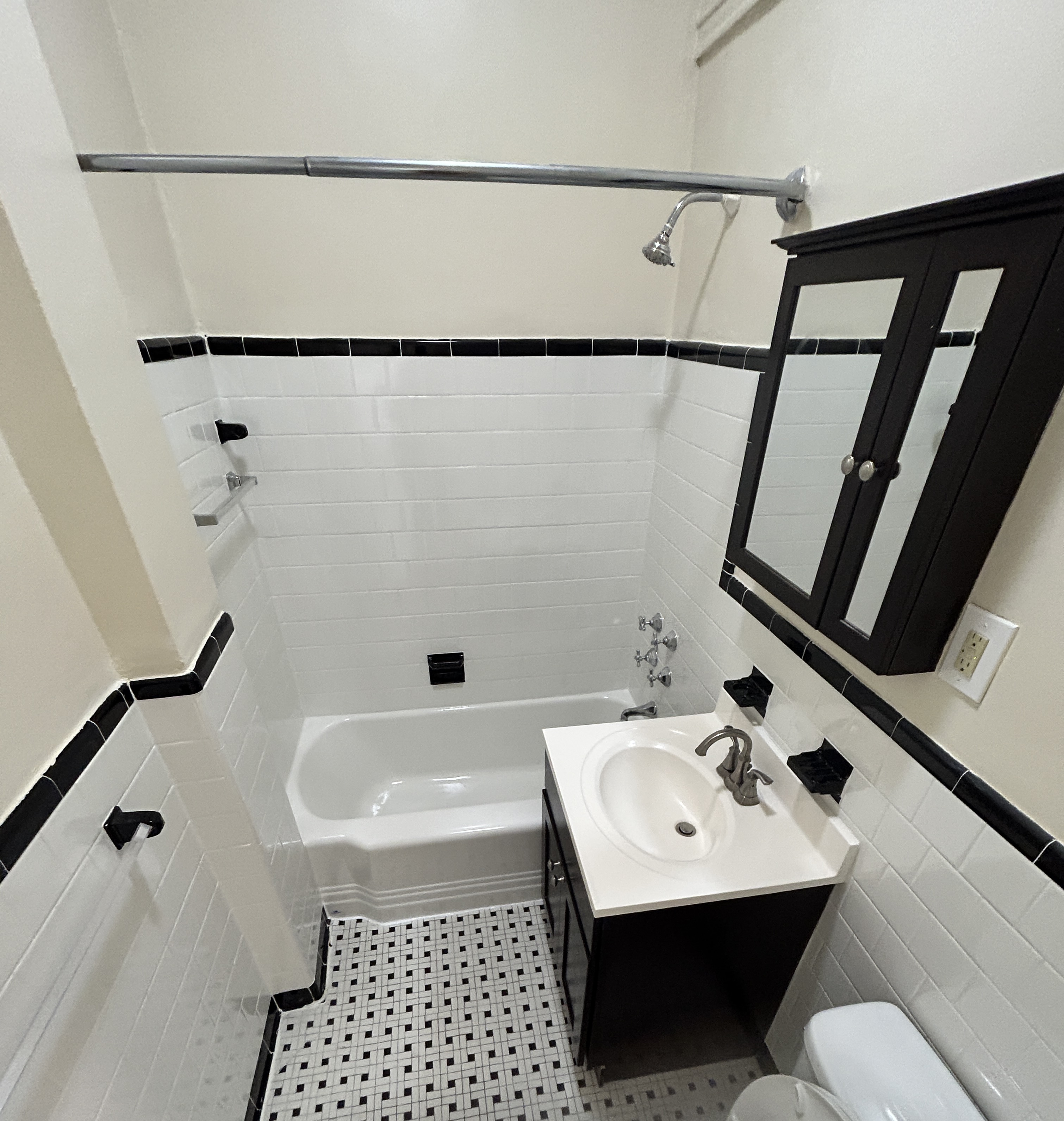 Photos of apartment on Beacon St.,Brookline MA 