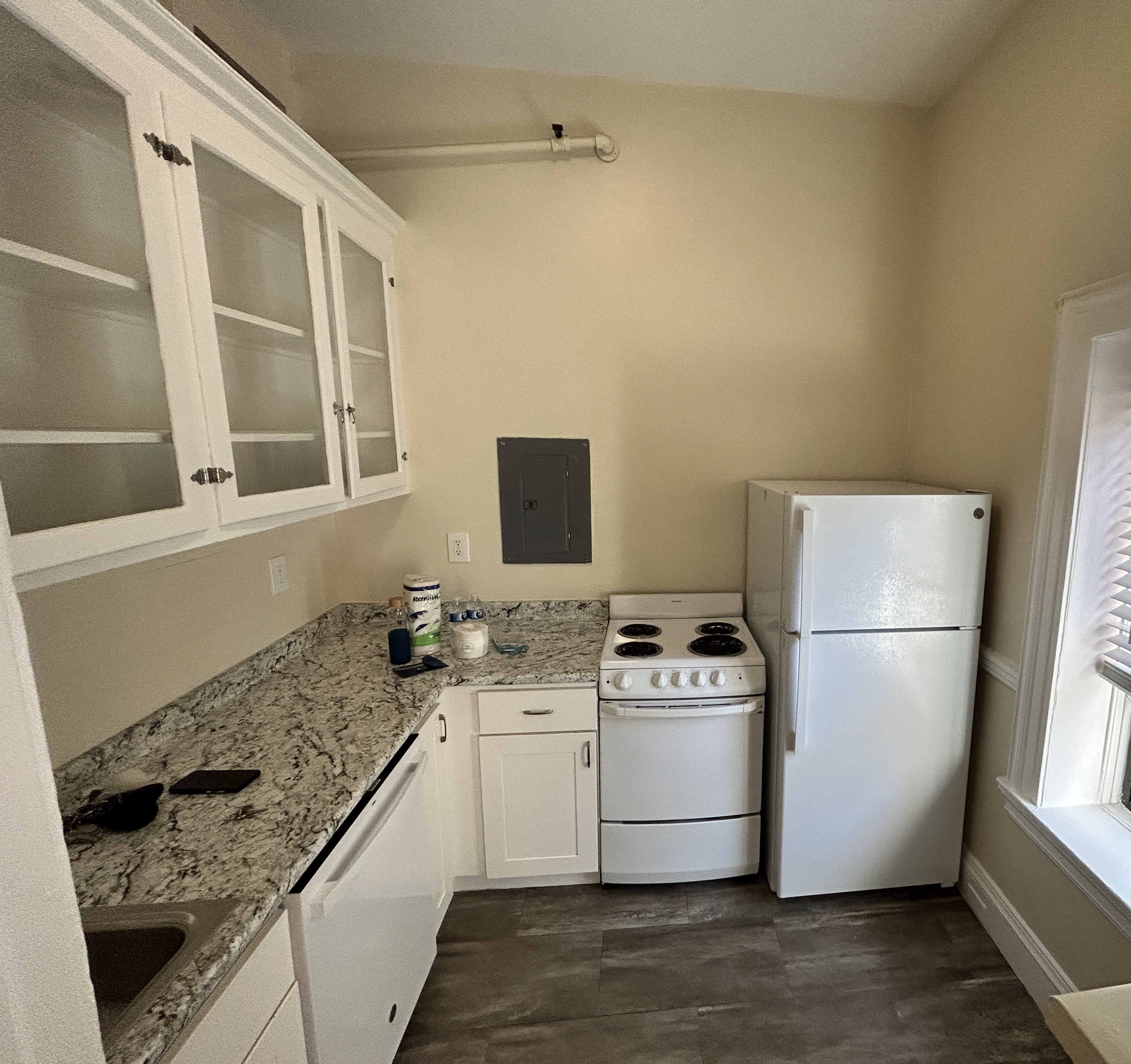 Photos of apartment on Beacon St.,Brookline MA 