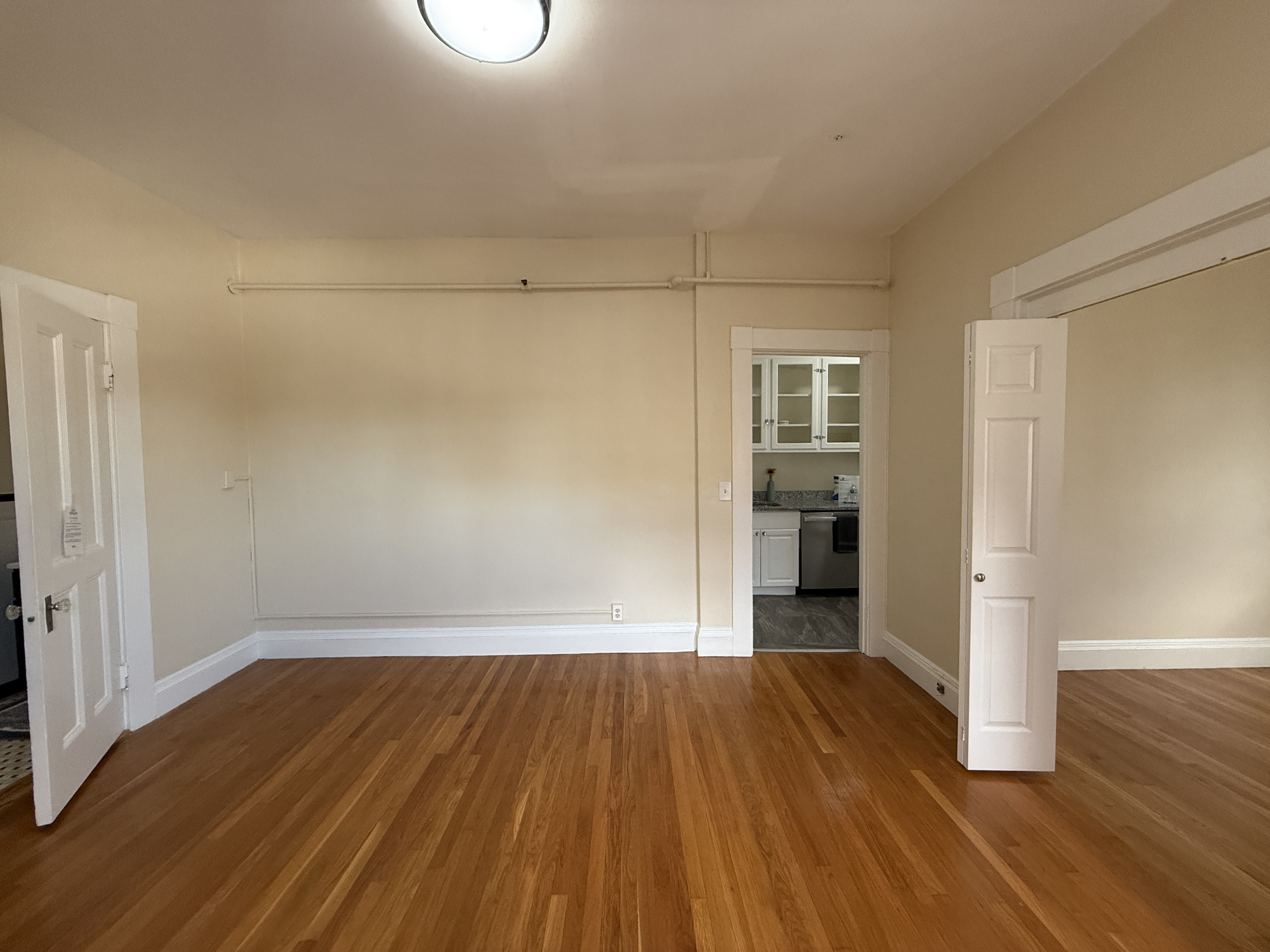 Photos of apartment on Beacon St.,Brookline MA 02446