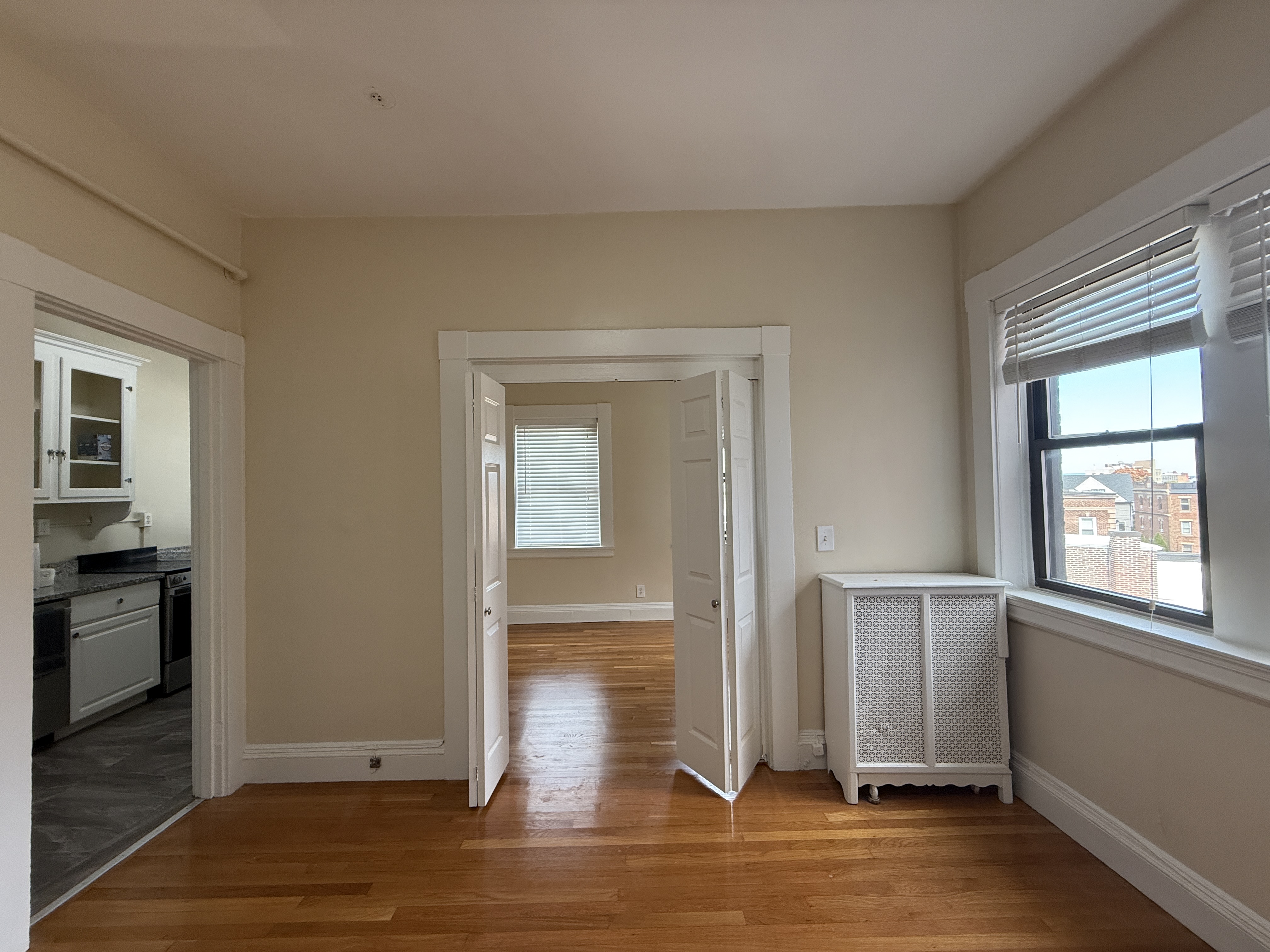 Photos of apartment on Beacon St.,Brookline MA 02446