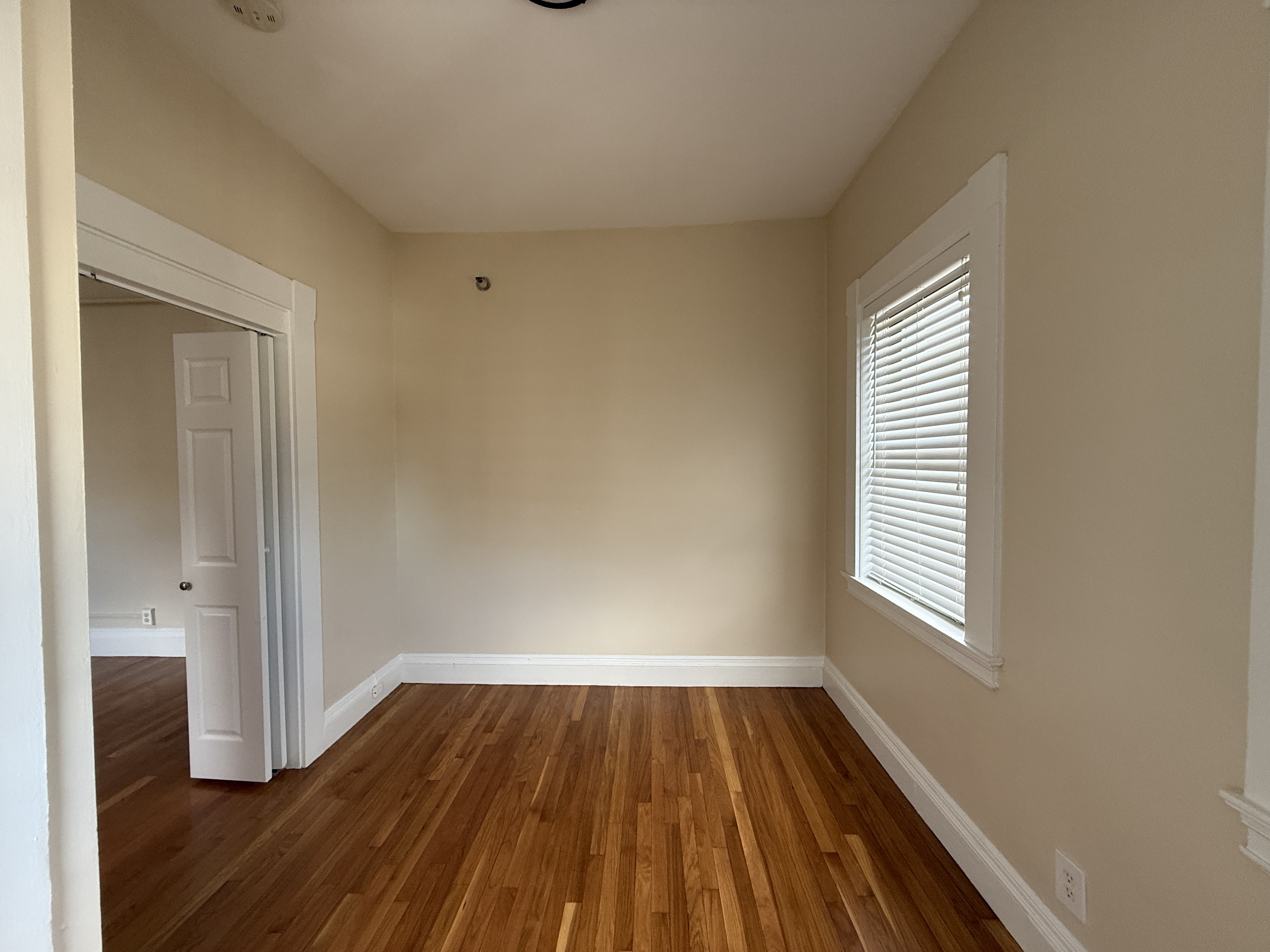 Photos of apartment on Beacon St.,Brookline MA 02446