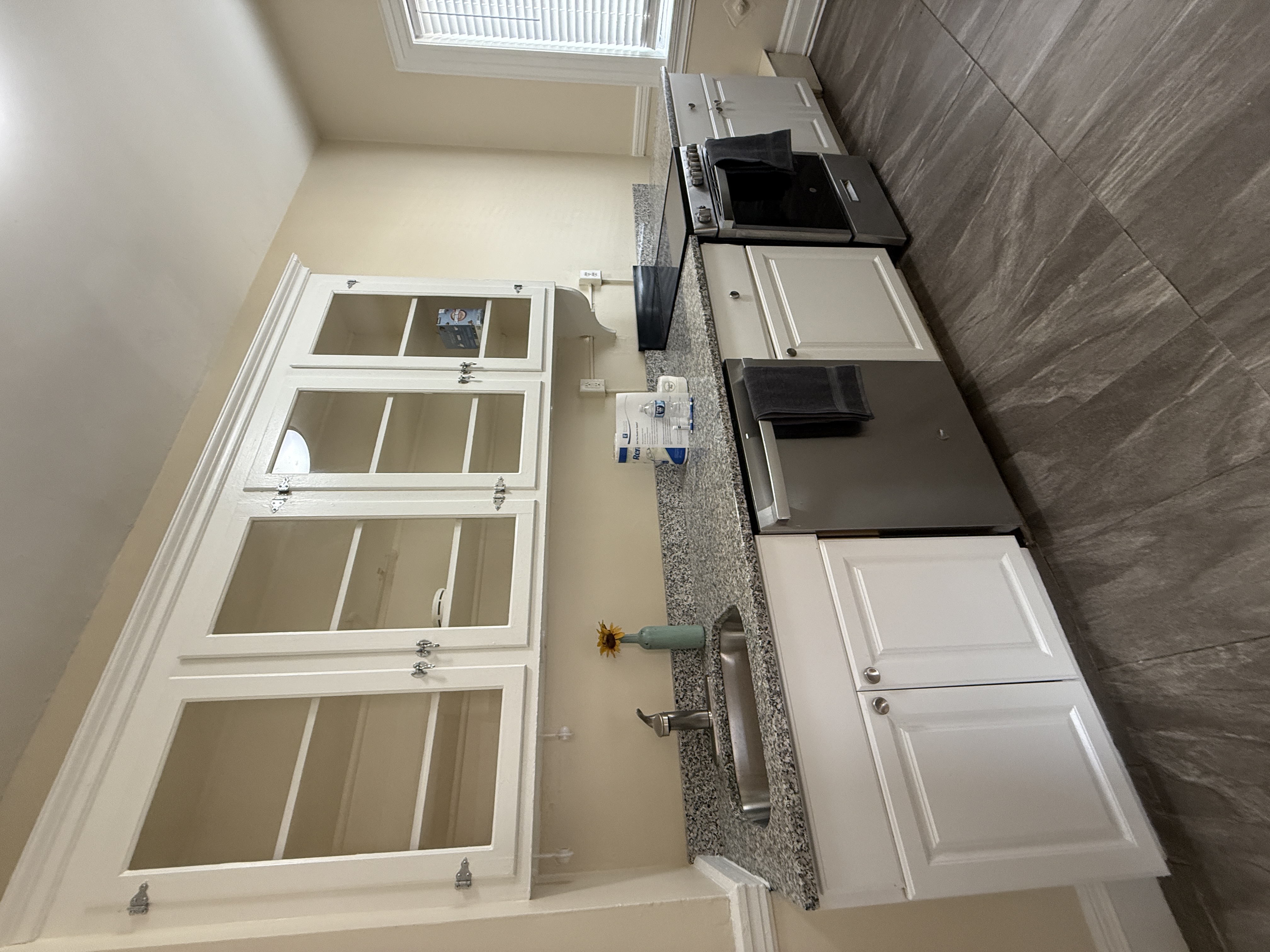 Photos of apartment on Beacon St.,Brookline MA 02446