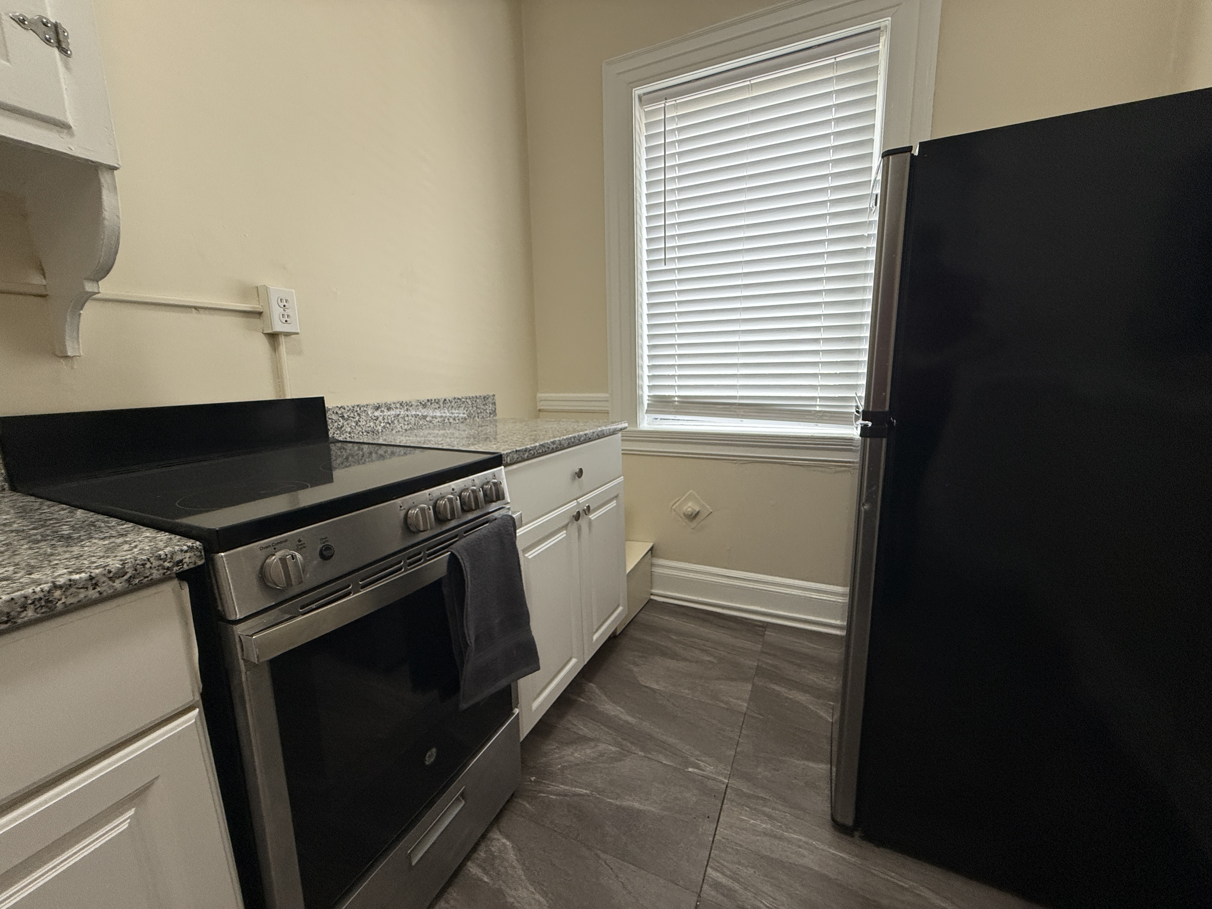 Photos of apartment on Beacon St.,Brookline MA 02446