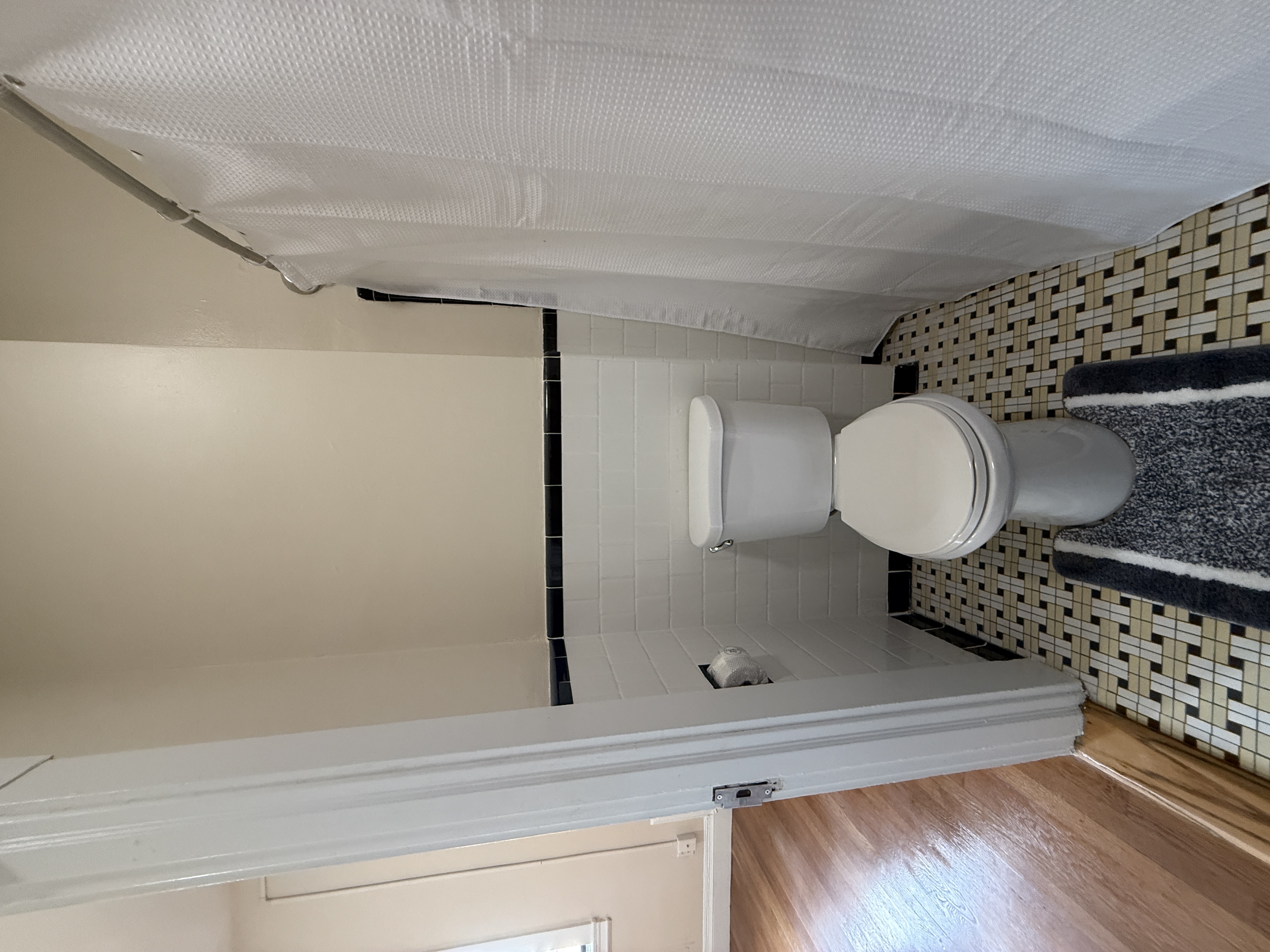 Photos of apartment on Beacon St.,Brookline MA 02446