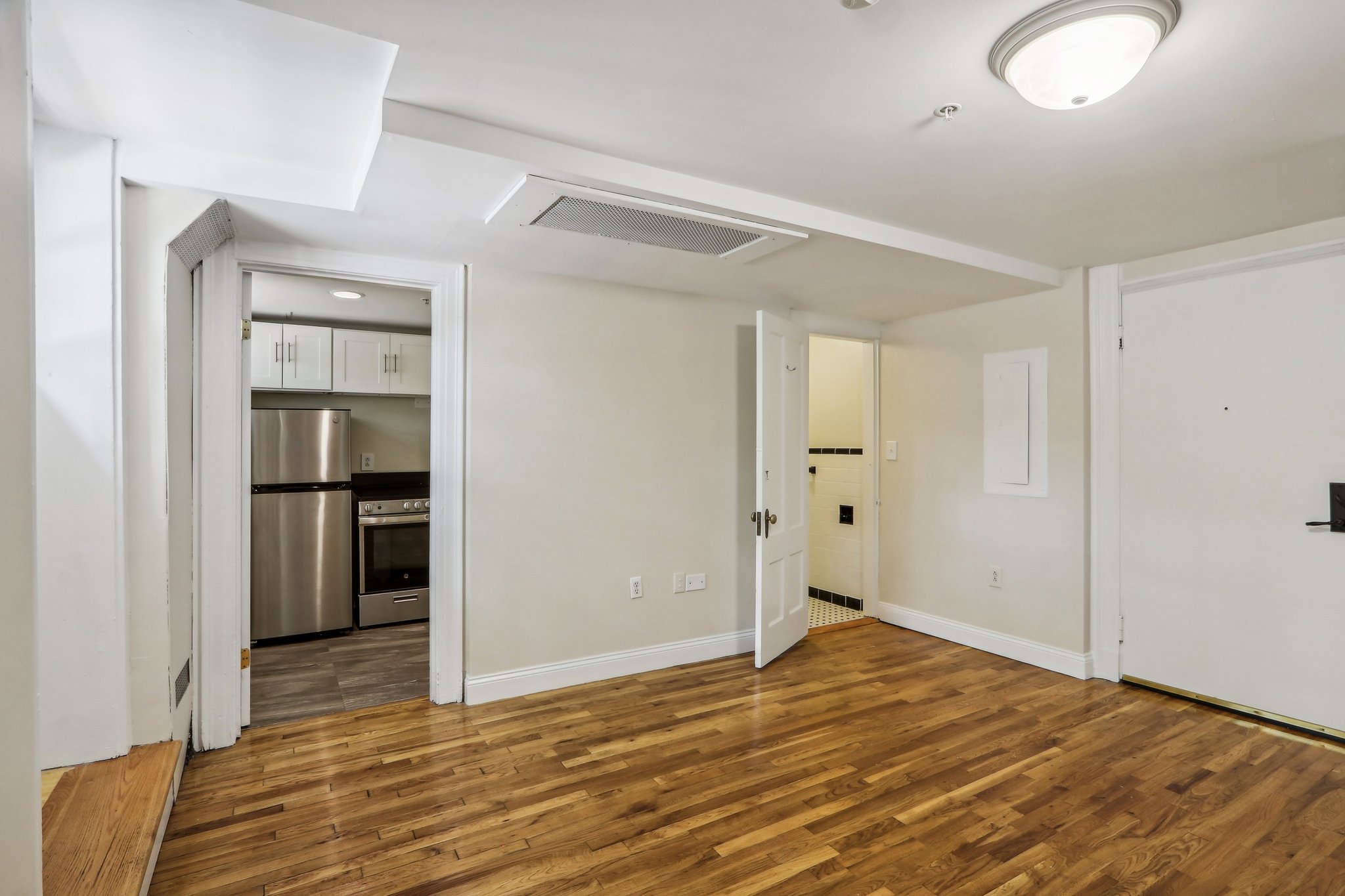 1470 Beacon St. — Coolidge Corner