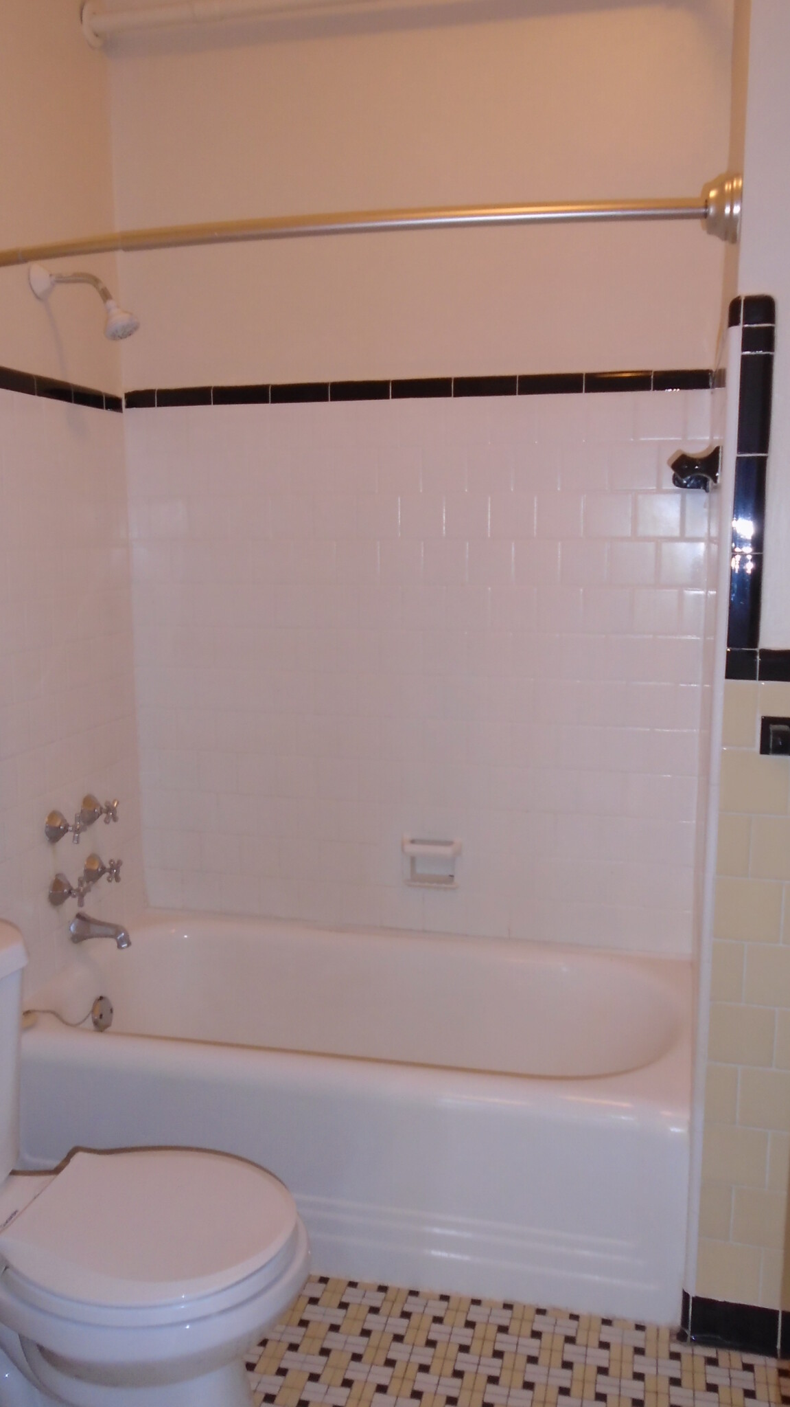 1470 Beacon St, Coolidge Corner