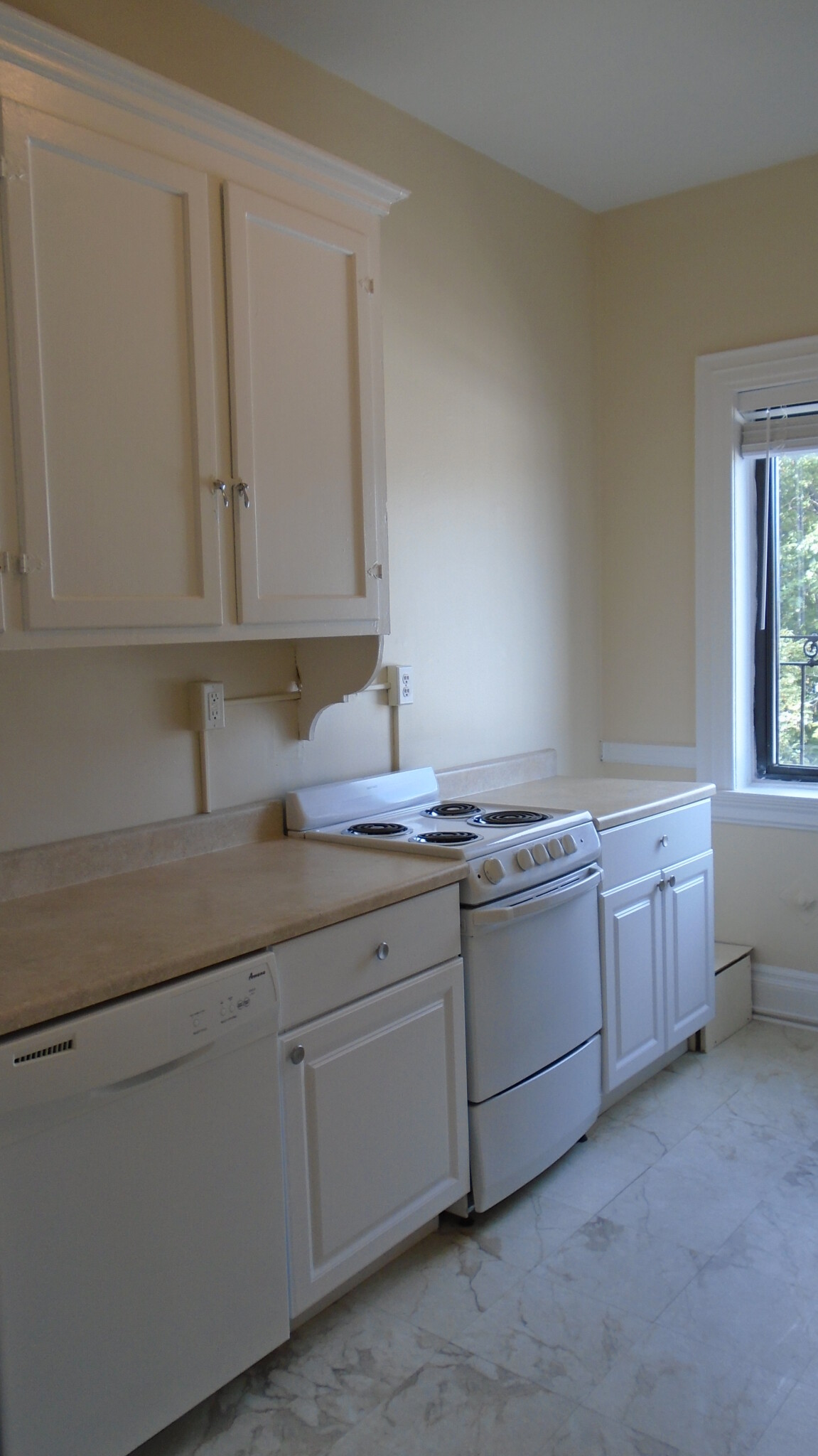 1470 Beacon St, Coolidge Corner