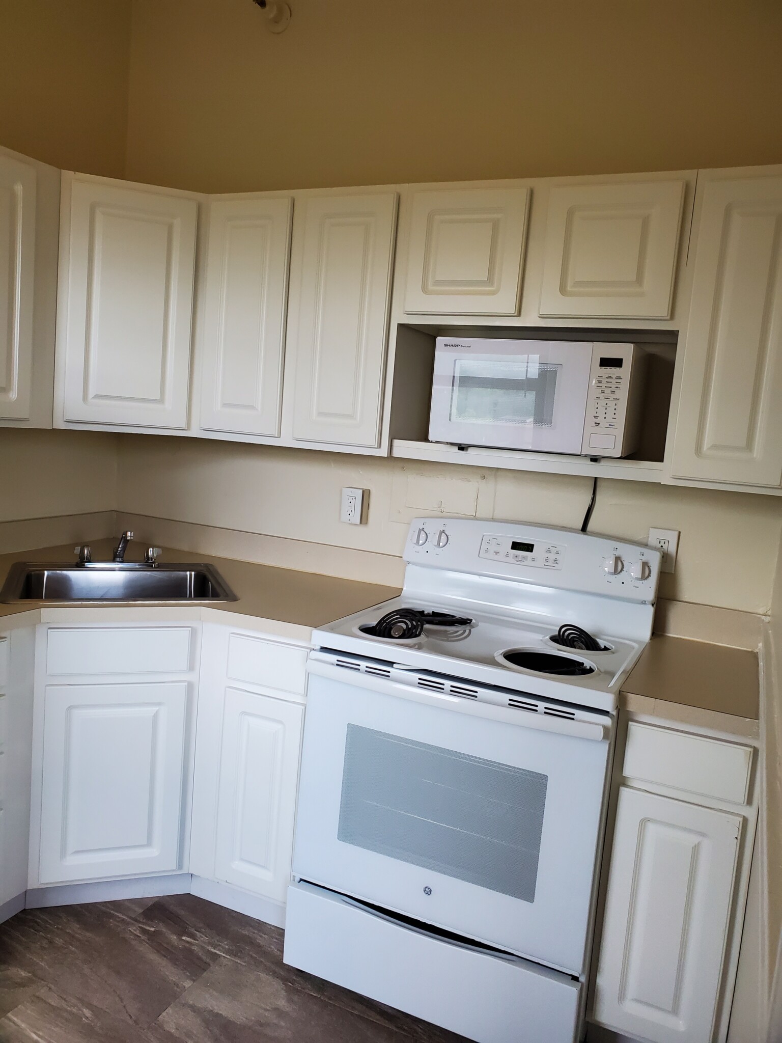 1470 Beacon St, Coolidge Corner