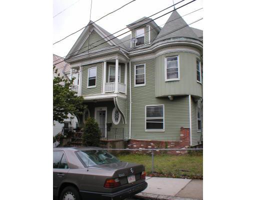 6 bed, 2 bath apartment for rent at 36 Gordon St Unit 2, Allston — photo 2 of 6