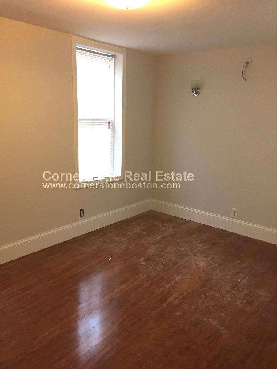 1293 Cambridge St, Inman Square