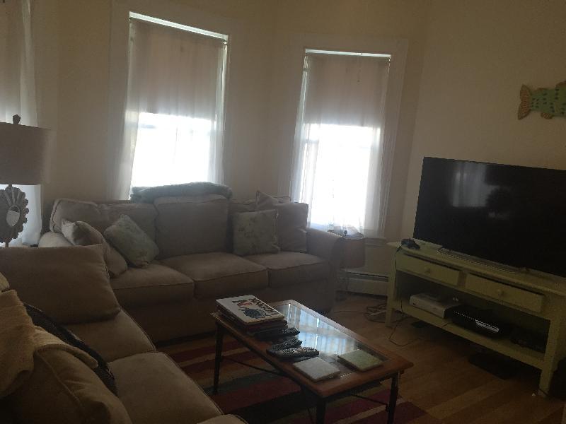 80 Hillside St, Mission Hill