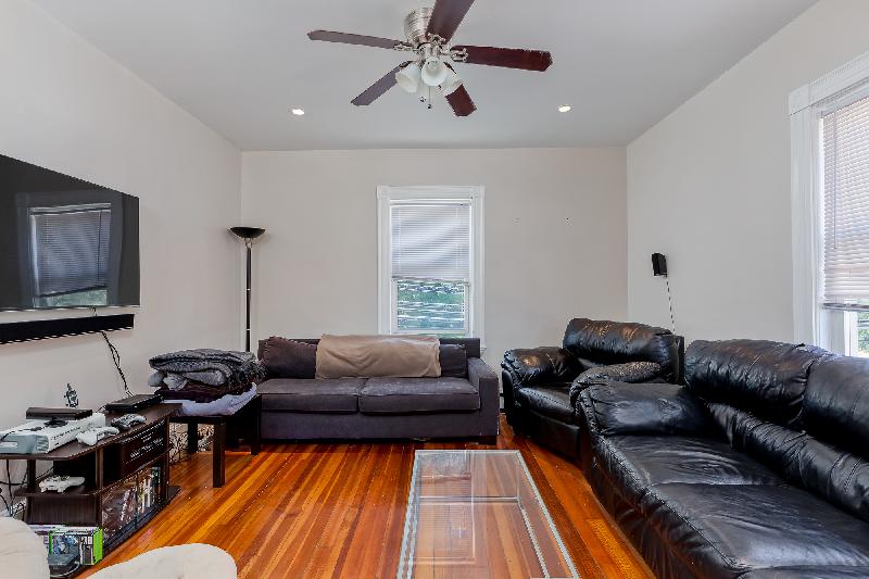 76 Parker Hill Ave, Mission Hill