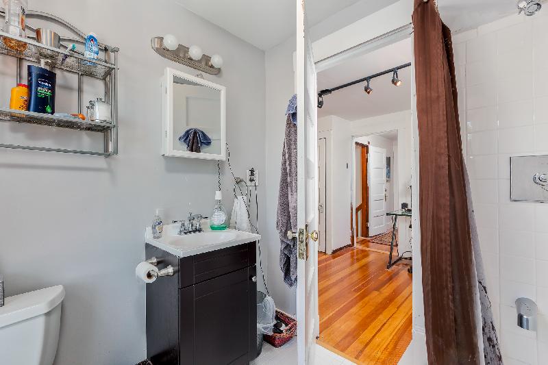 76 Parker Hill Ave, Mission Hill