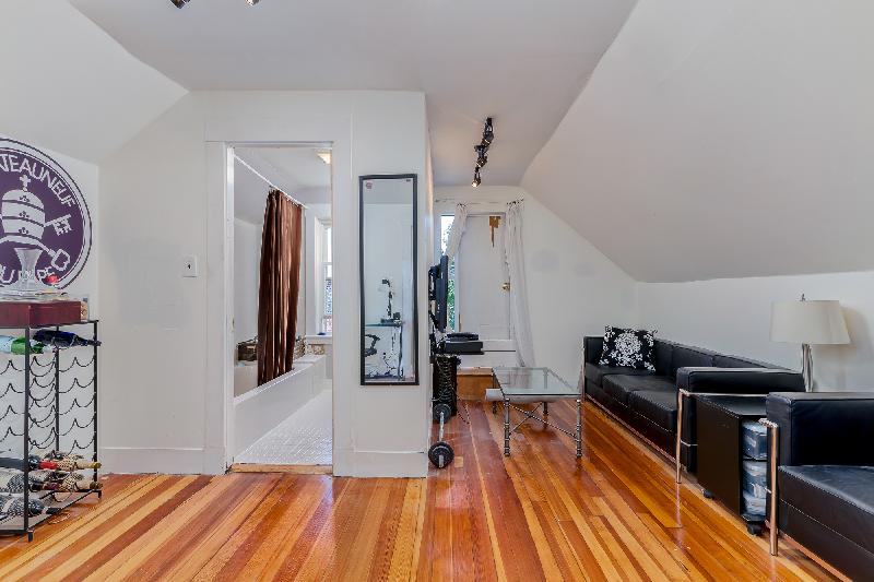 76 Parker Hill Ave, Mission Hill