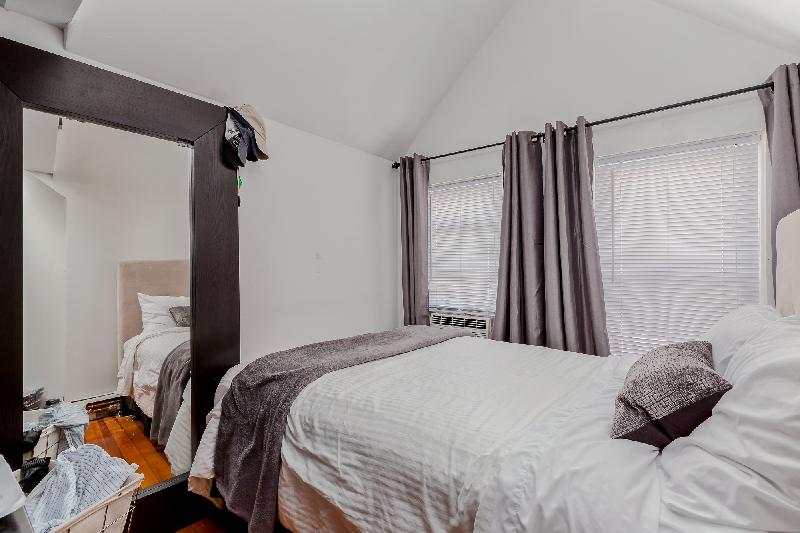 76 Parker Hill Ave, Mission Hill