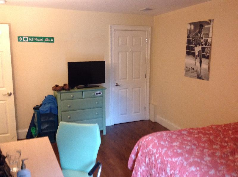 5 bed, 2 bath apartment for rent at 26 Saint Albans Rd Unit 1, Mission Hill — photo 25 of 30
