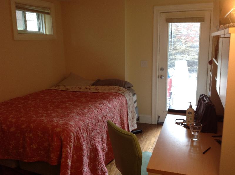 5 bed, 2 bath apartment for rent at 26 Saint Albans Rd Unit 1, Mission Hill — photo 27 of 30
