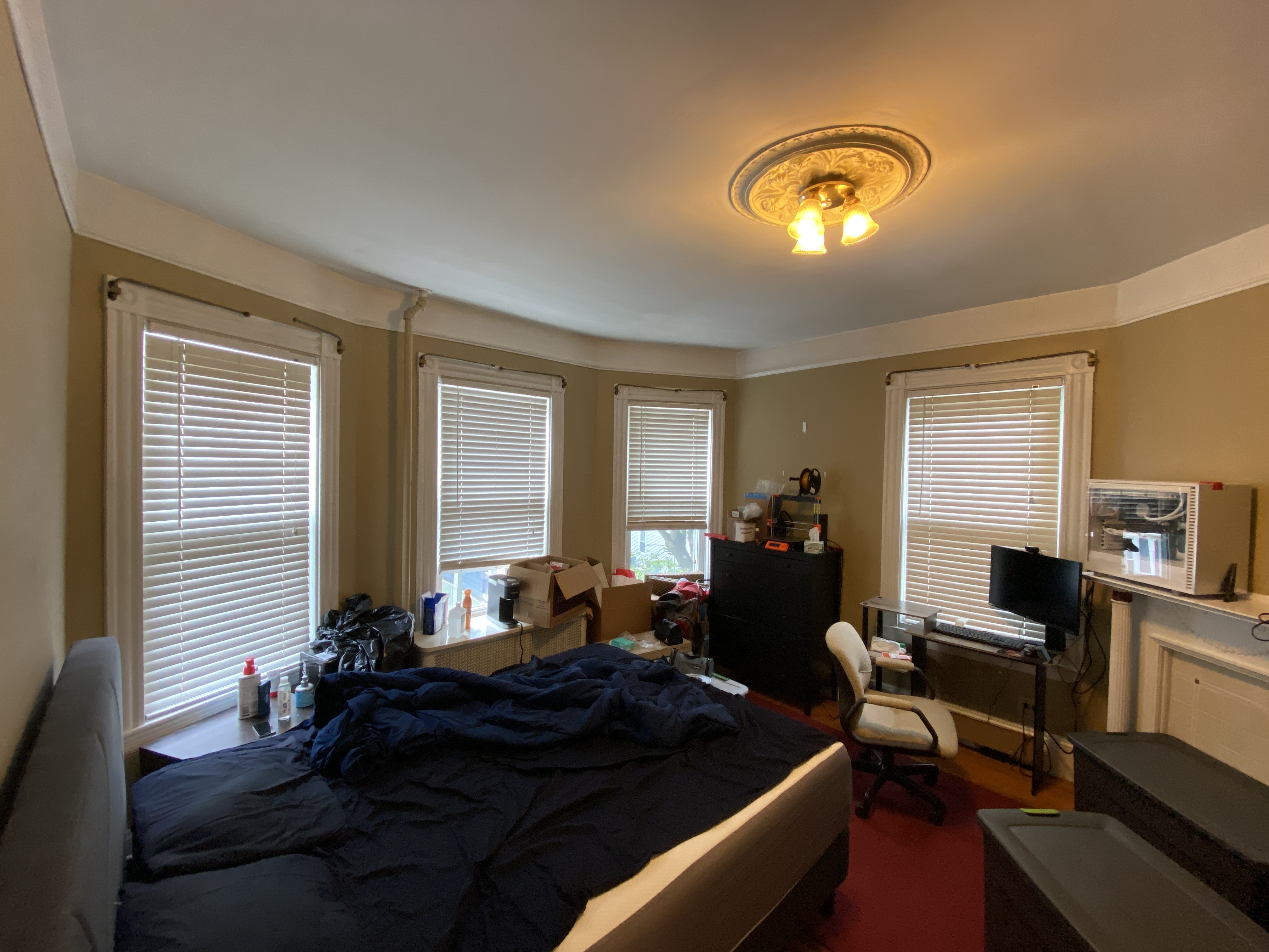 4 bed, 1 bath apartment for rent at 12 Oswald St Unit 4, Mission Hill — photo 3 of 15