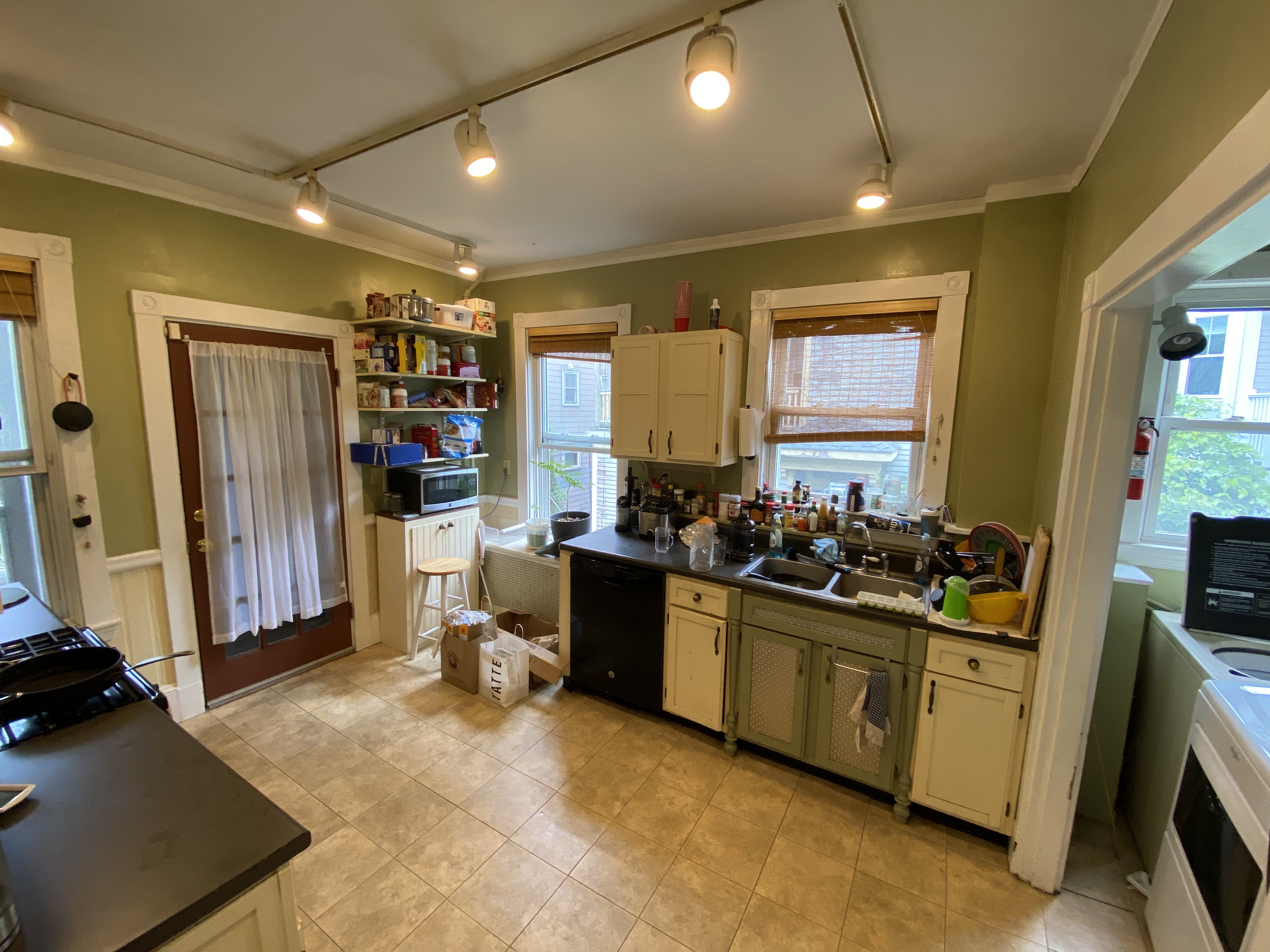 4 bed, 1 bath apartment for rent at 12 Oswald St Unit 4, Mission Hill