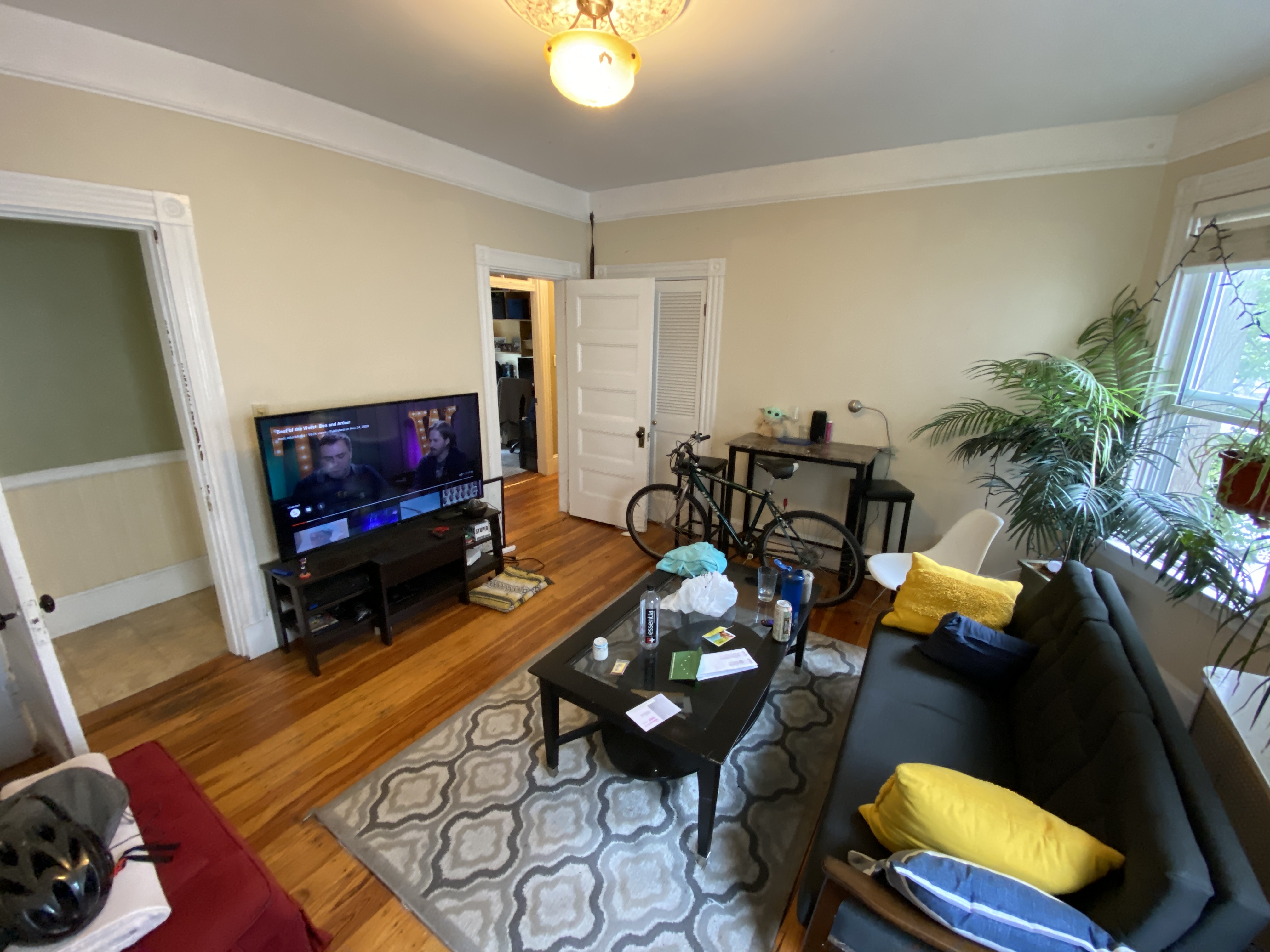 4 bed, 1 bath apartment for rent at 12 Oswald St Unit 4, Mission Hill — photo 6 of 15